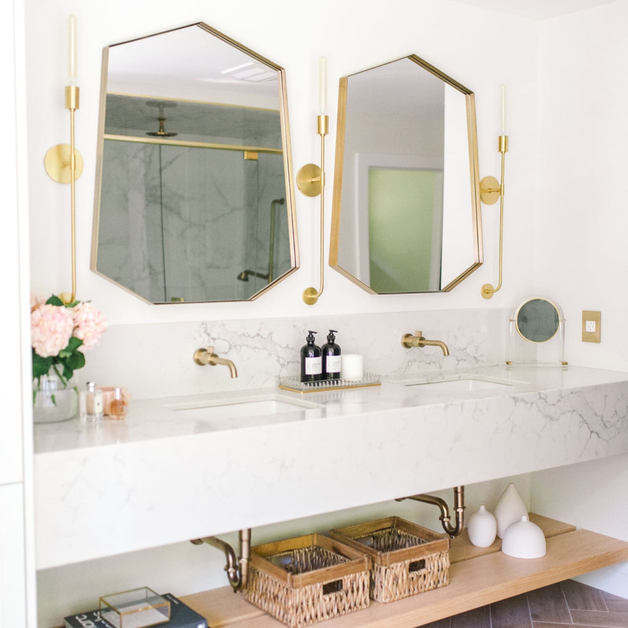 Dylan 35" Wall Sconce, Aged Brass Finish