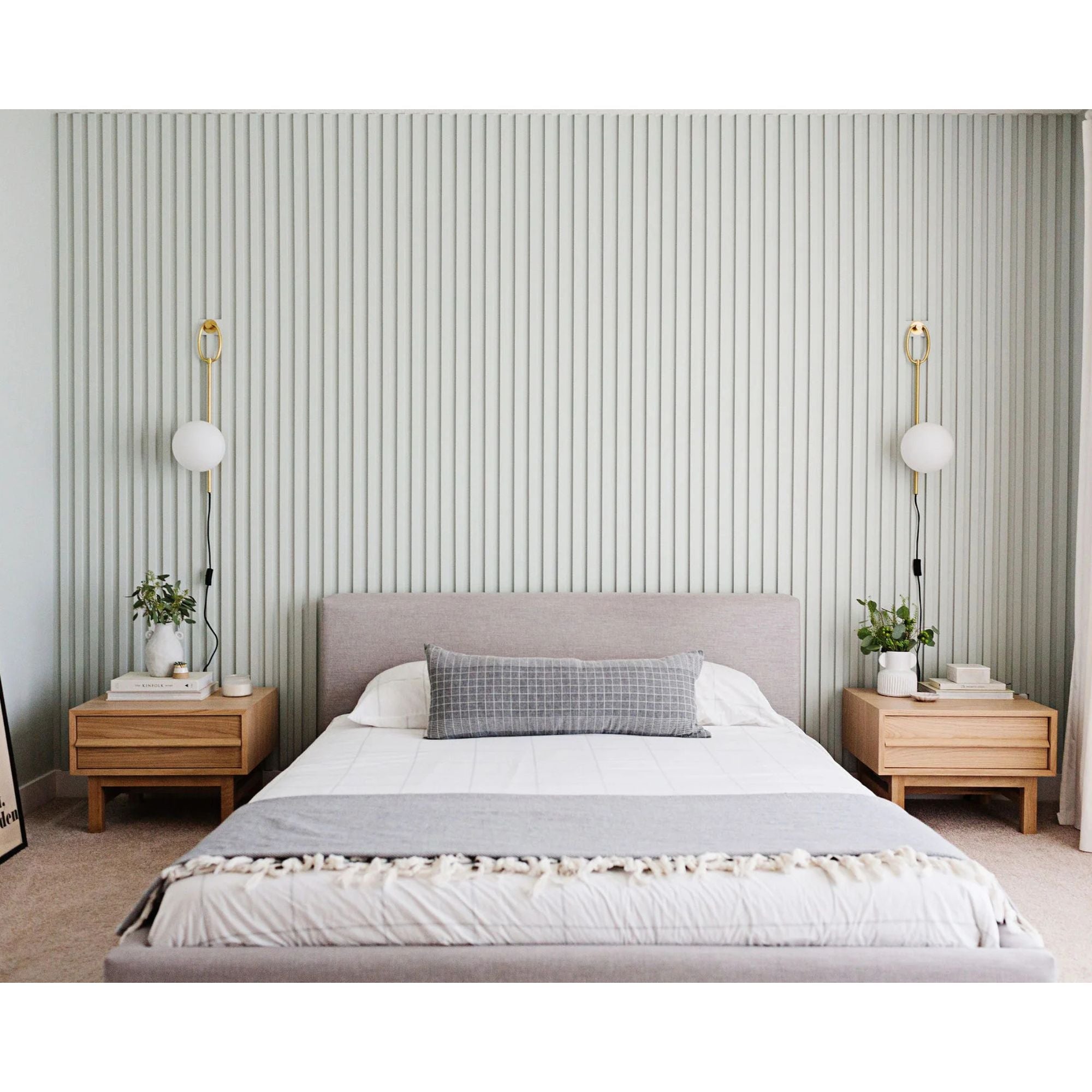 Gina 24" Wall Sconce, Aged Brass Finish