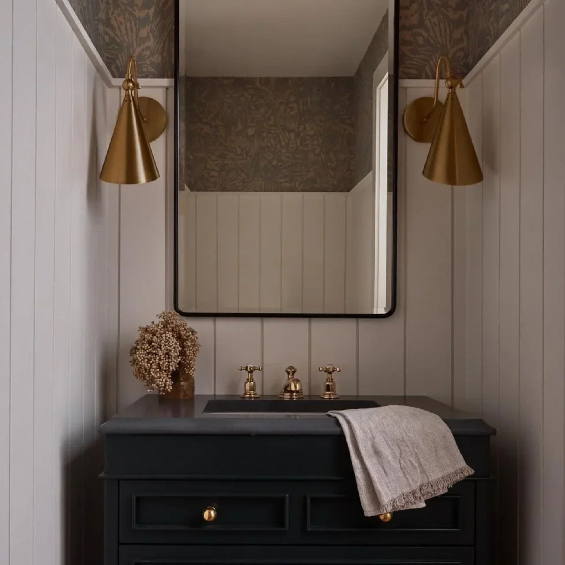 Mitzi - Lupe 12" Wall Sconce, Aged Brass Finish | Bees Lighting