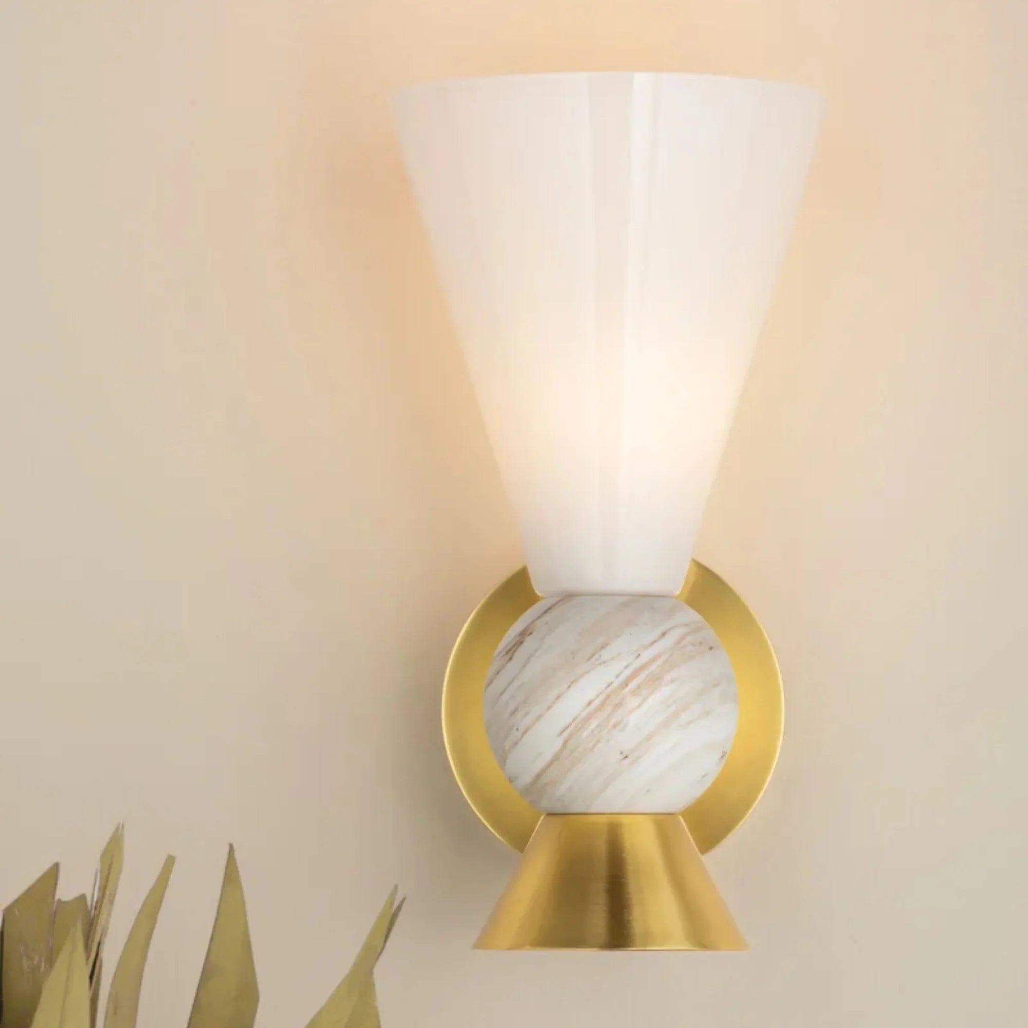 Mona 11" Wall Sconce, Aged Brass Finish