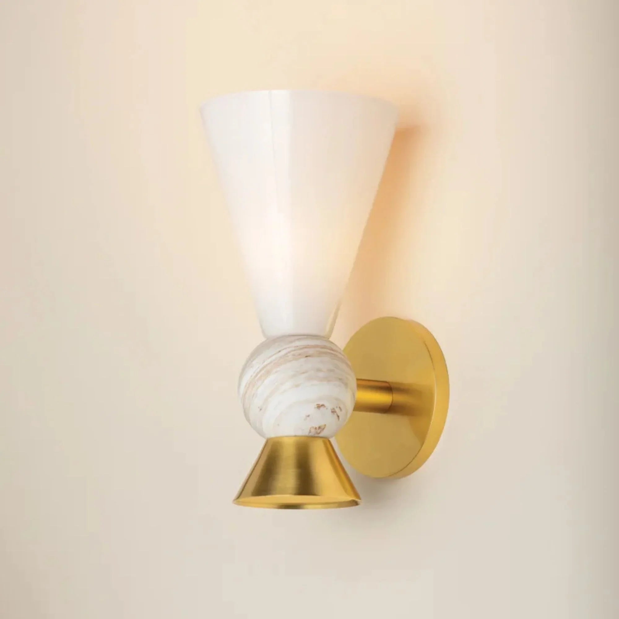 Mona 11" Wall Sconce, Aged Brass Finish