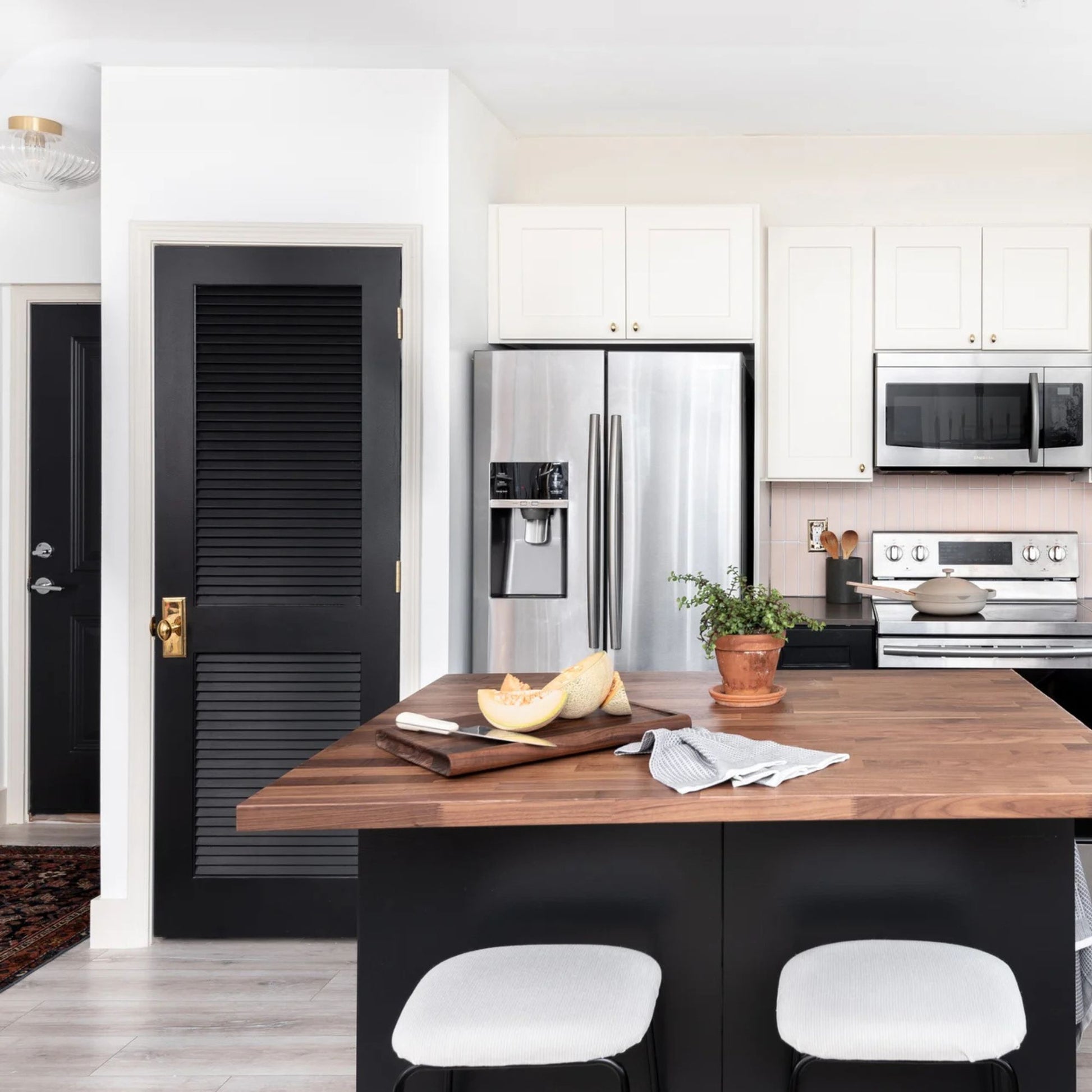 Mitzi - Reba 16" Flush Mount, Aged Brass Finish | Bees Lighting