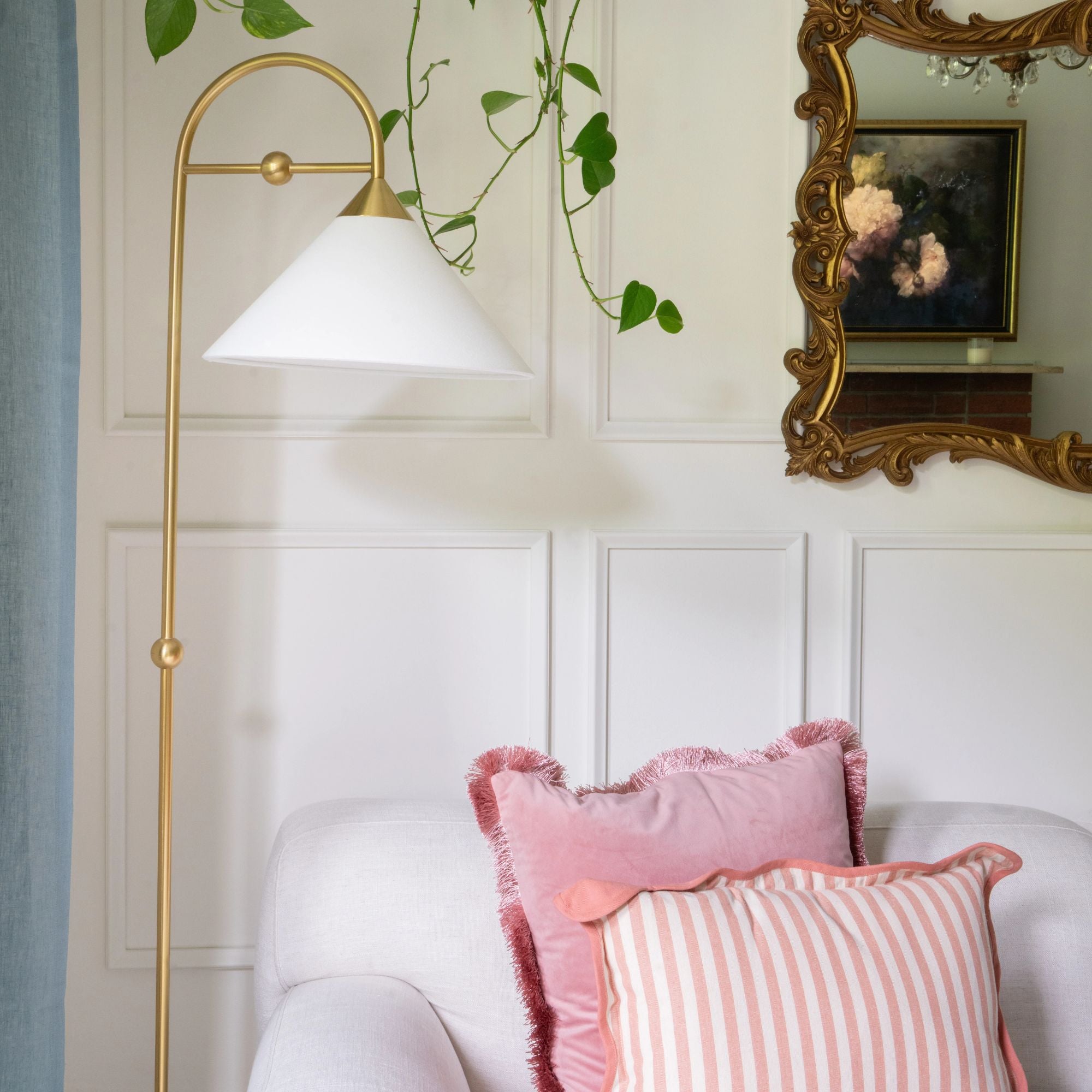 Sang 65" Floor Lamp, Aged Brass Finish