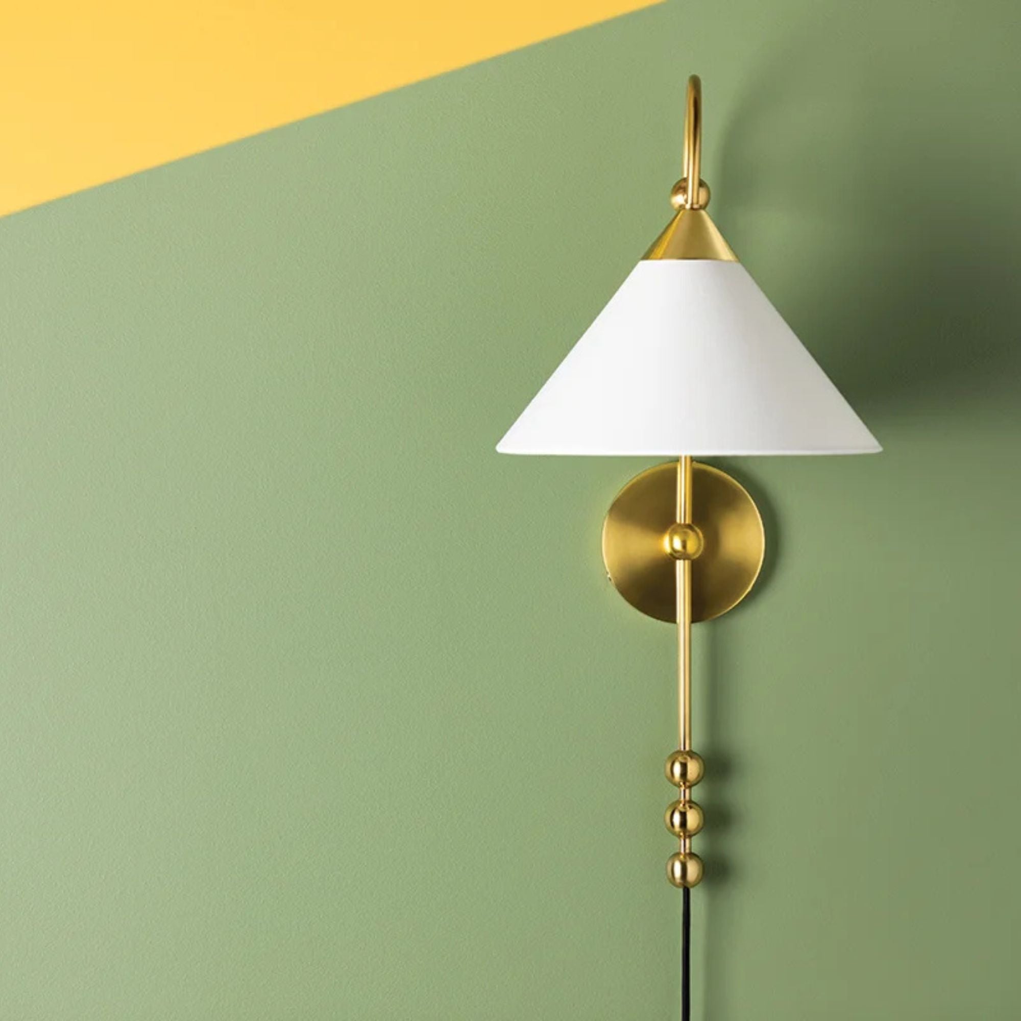 Sang 23" Wall Sconce, Aged Brass Finish