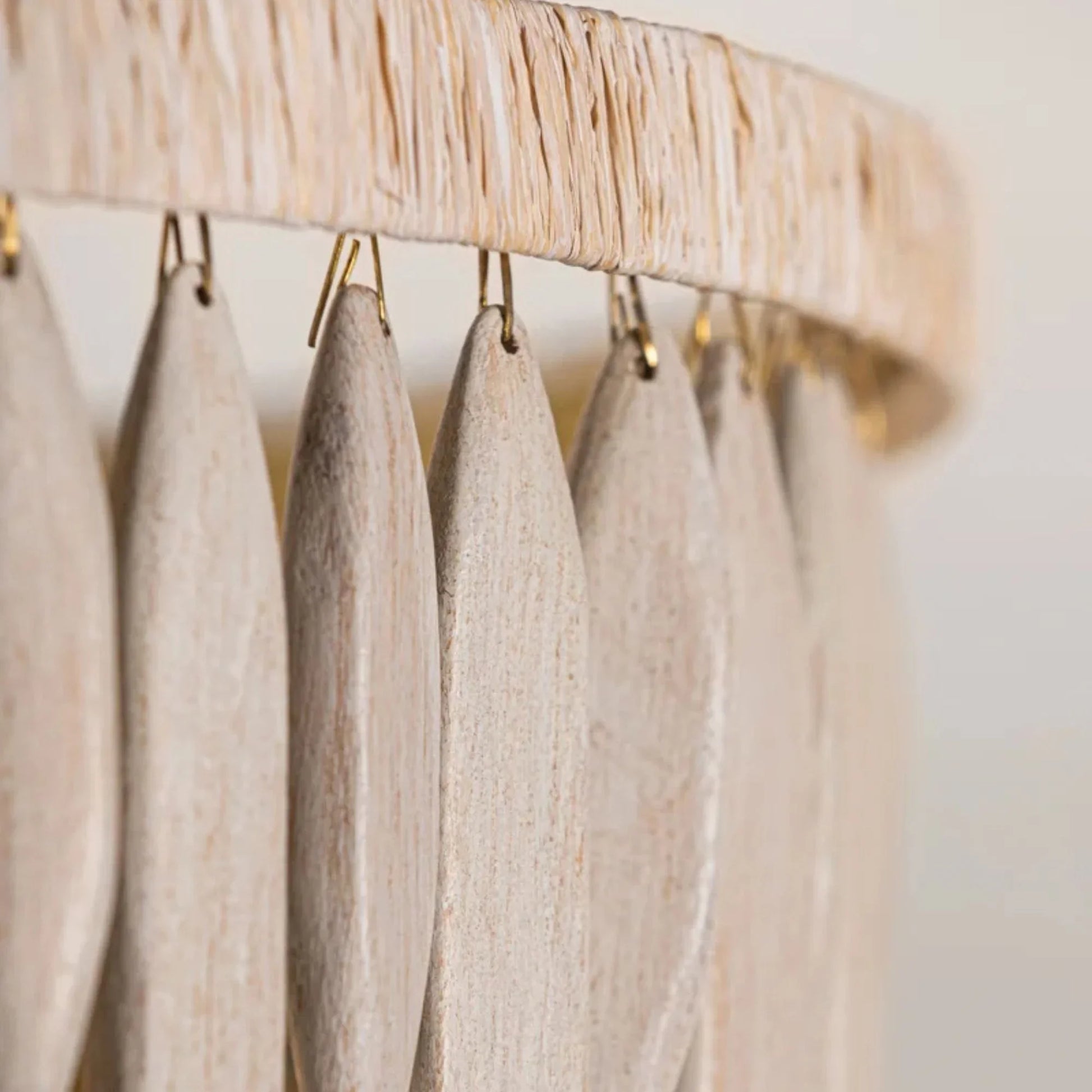 Mitzi - Tiffany 36" 4-Light Chandelier, Aged Brass/Textured Cream Finish | Bees Lighting