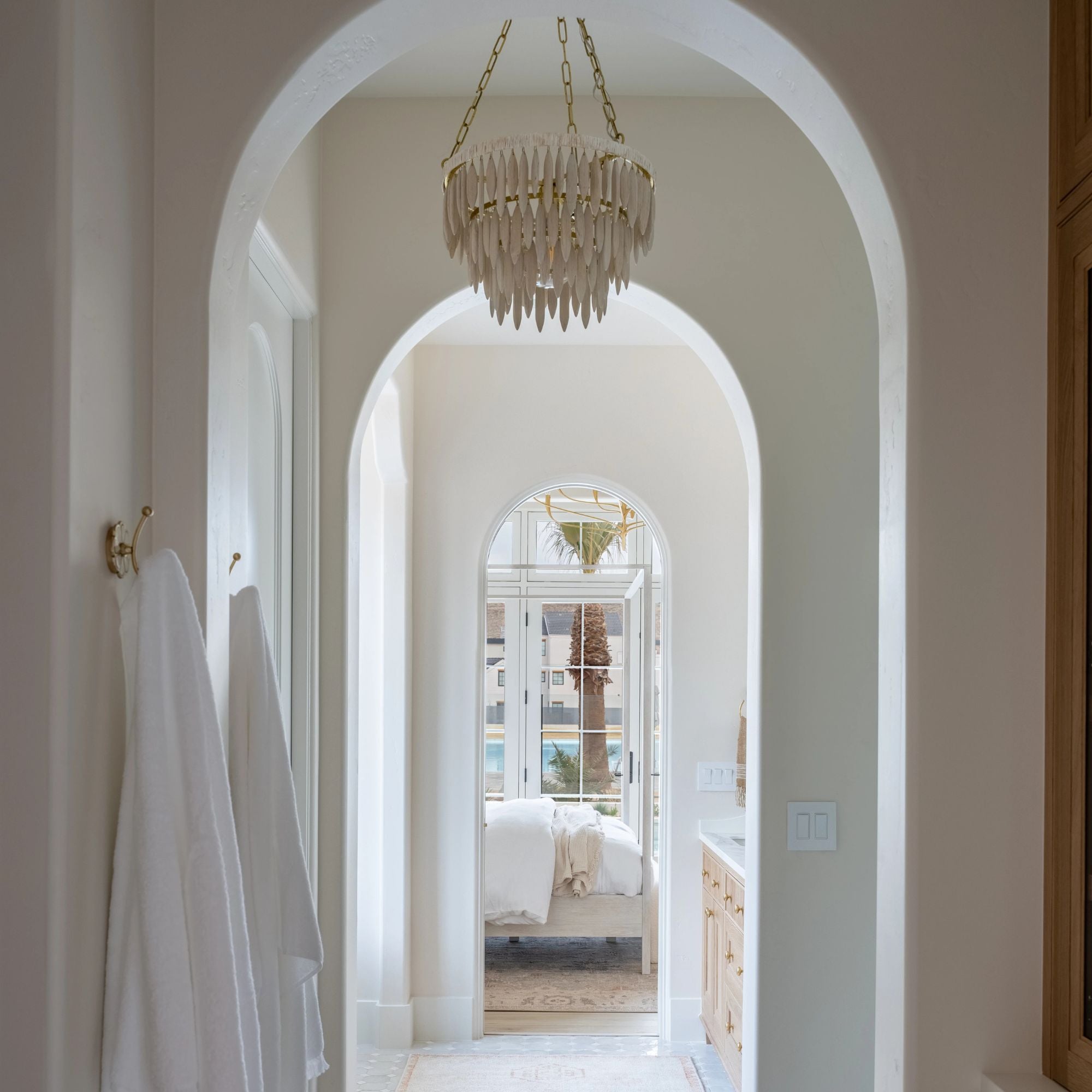 Tiffany 38" Pendant, Aged Brass/Textured Cream Finish