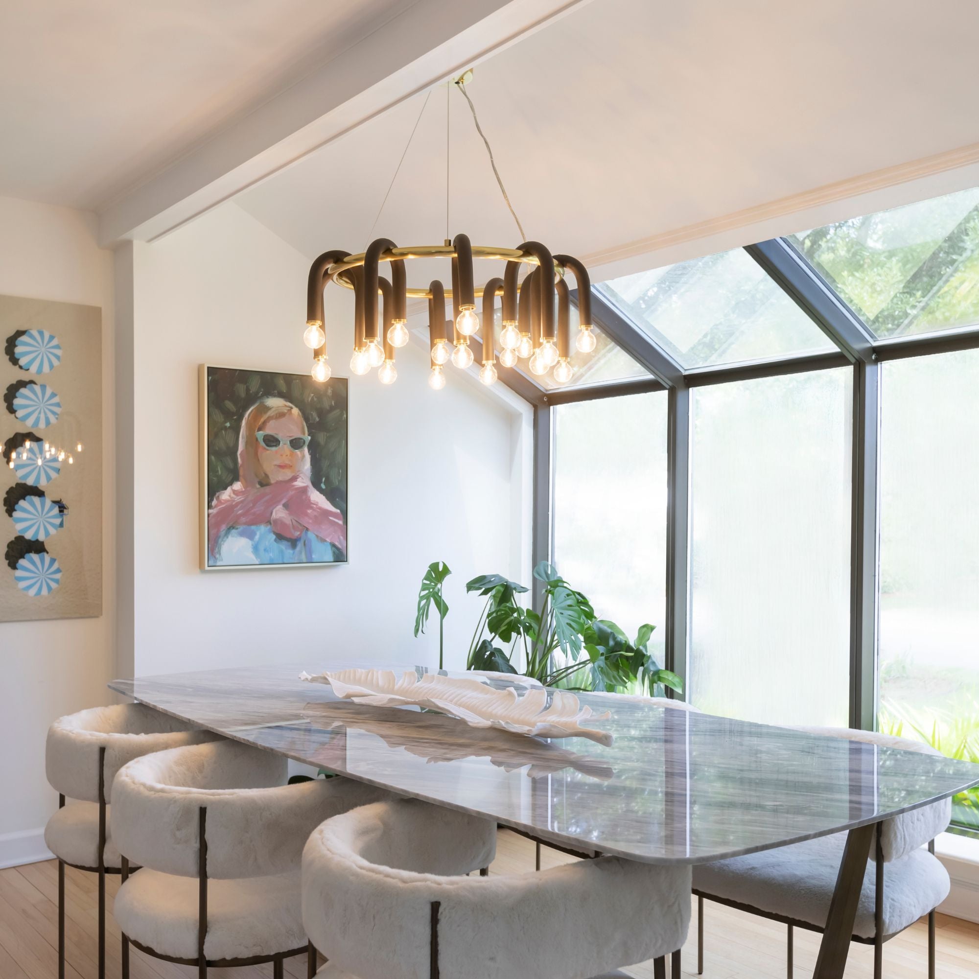 Whit 29" 20-Light Chandelier, Aged Brass/Black Finish