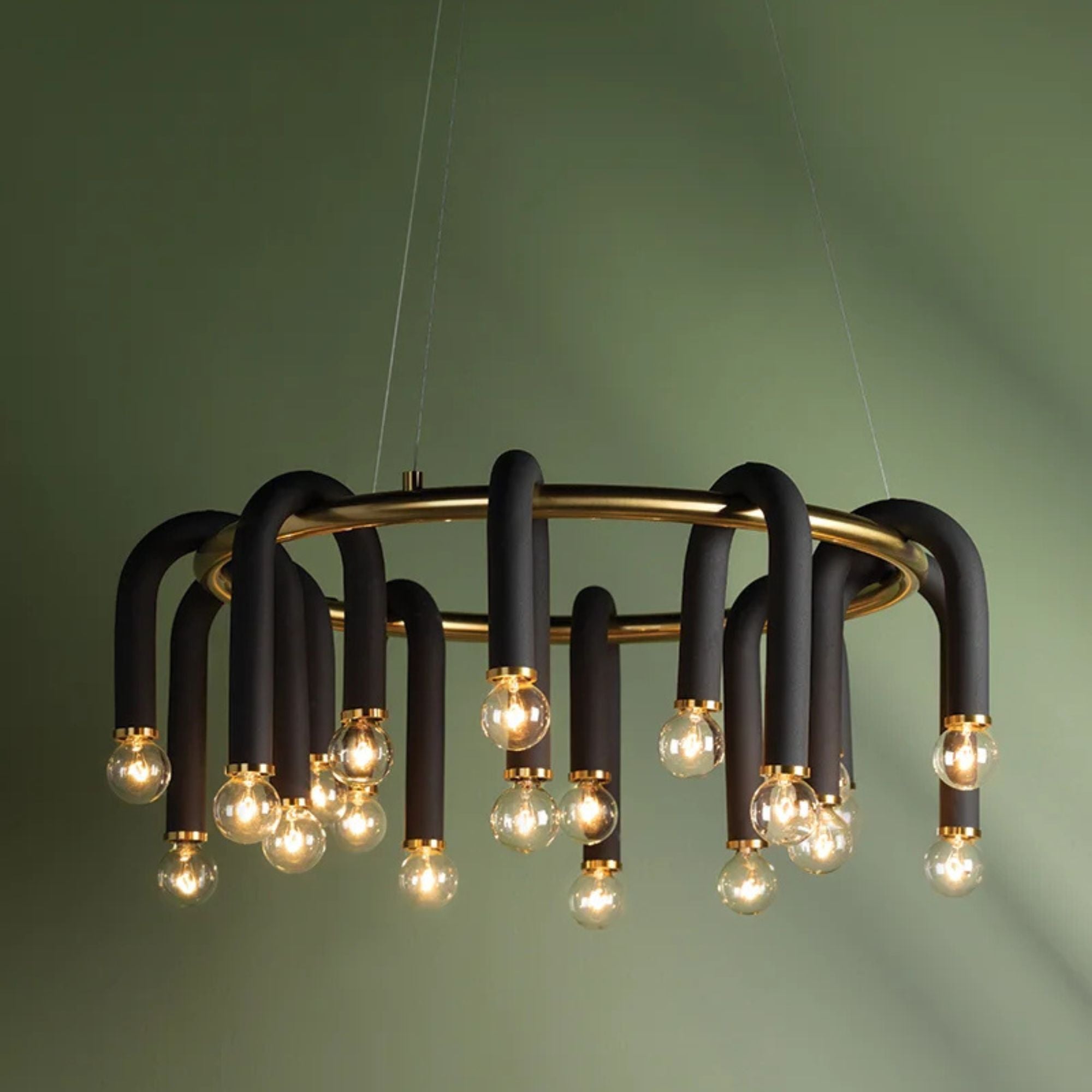 Mitzi - Whit 29" 20-Light Chandelier, Aged Brass/Black Finish | Bees Lighting
