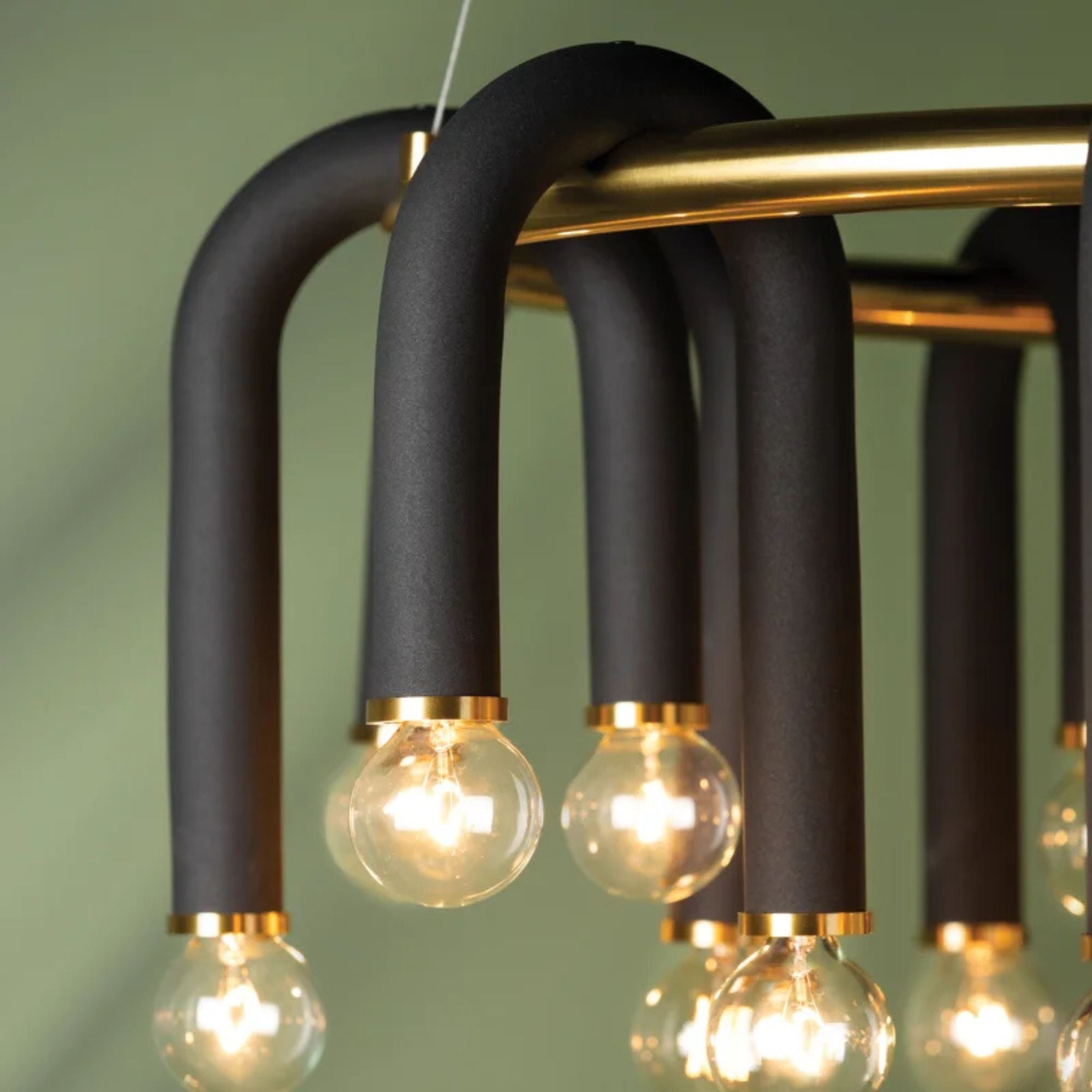 Mitzi - Whit 29" 20-Light Chandelier, Aged Brass/Black Finish | Bees Lighting