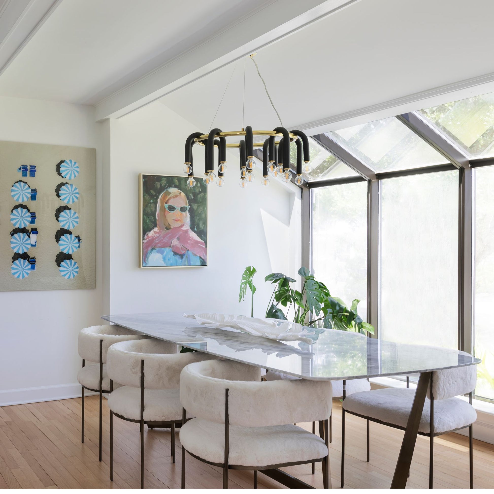 Mitzi - Whit 29" 20-Light Chandelier, Aged Brass/Black Finish | Bees Lighting