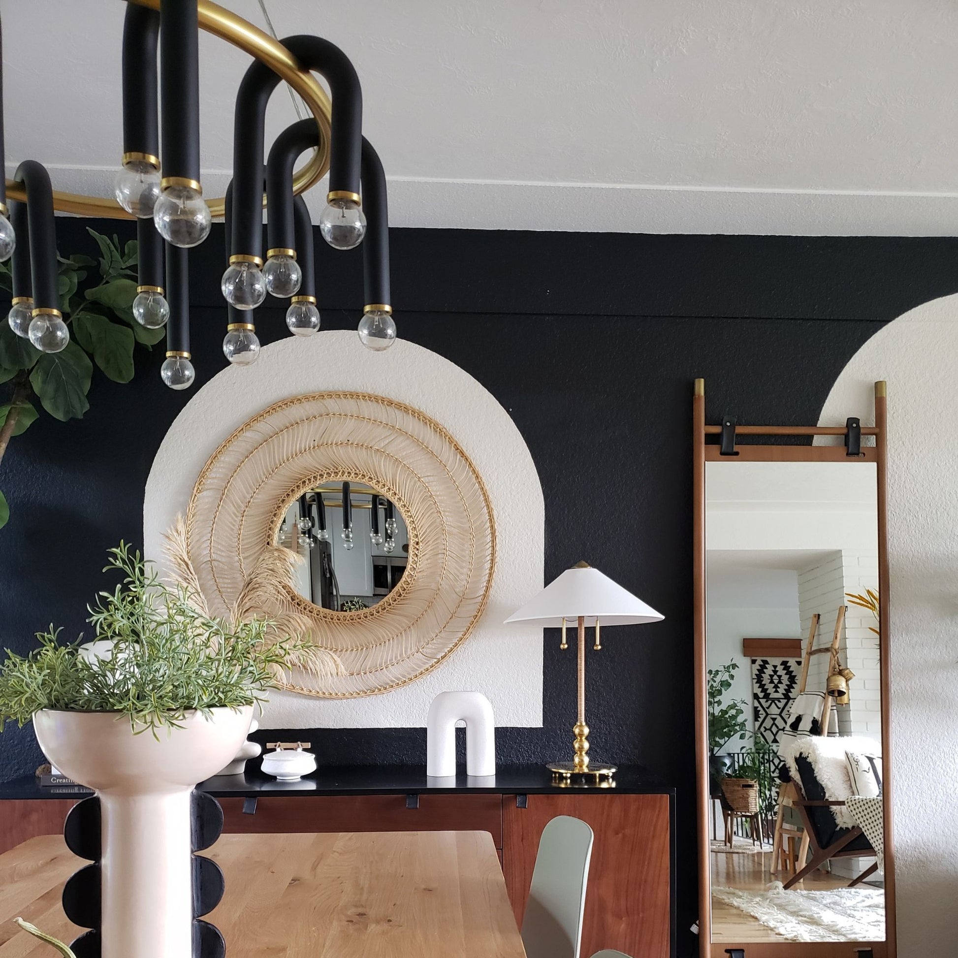 Mitzi - Whit 29" 20-Light Chandelier, Aged Brass/Black Finish | Bees Lighting