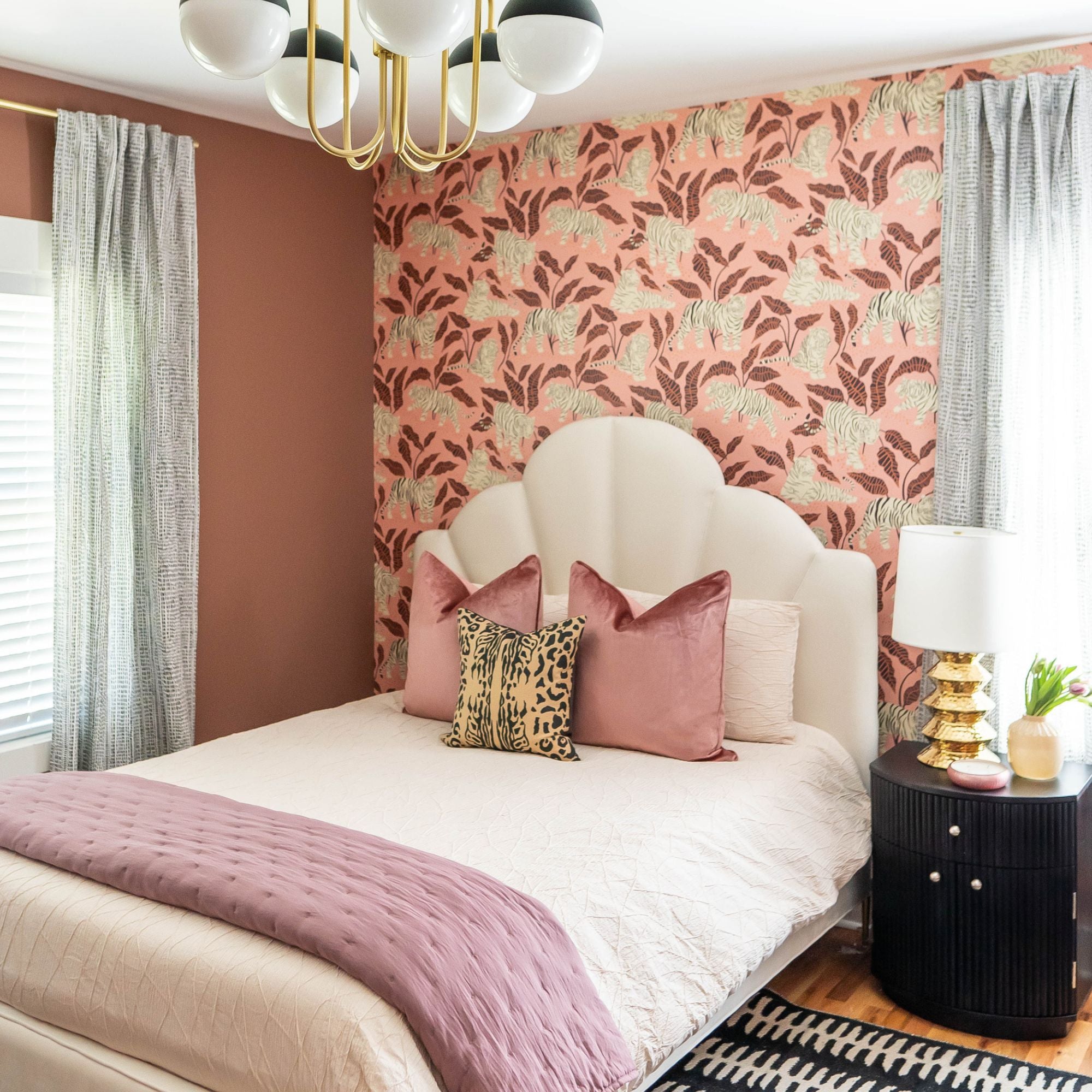 Zoe 25" Table Lamp, Aged Brass/Ceramic Gold Finish