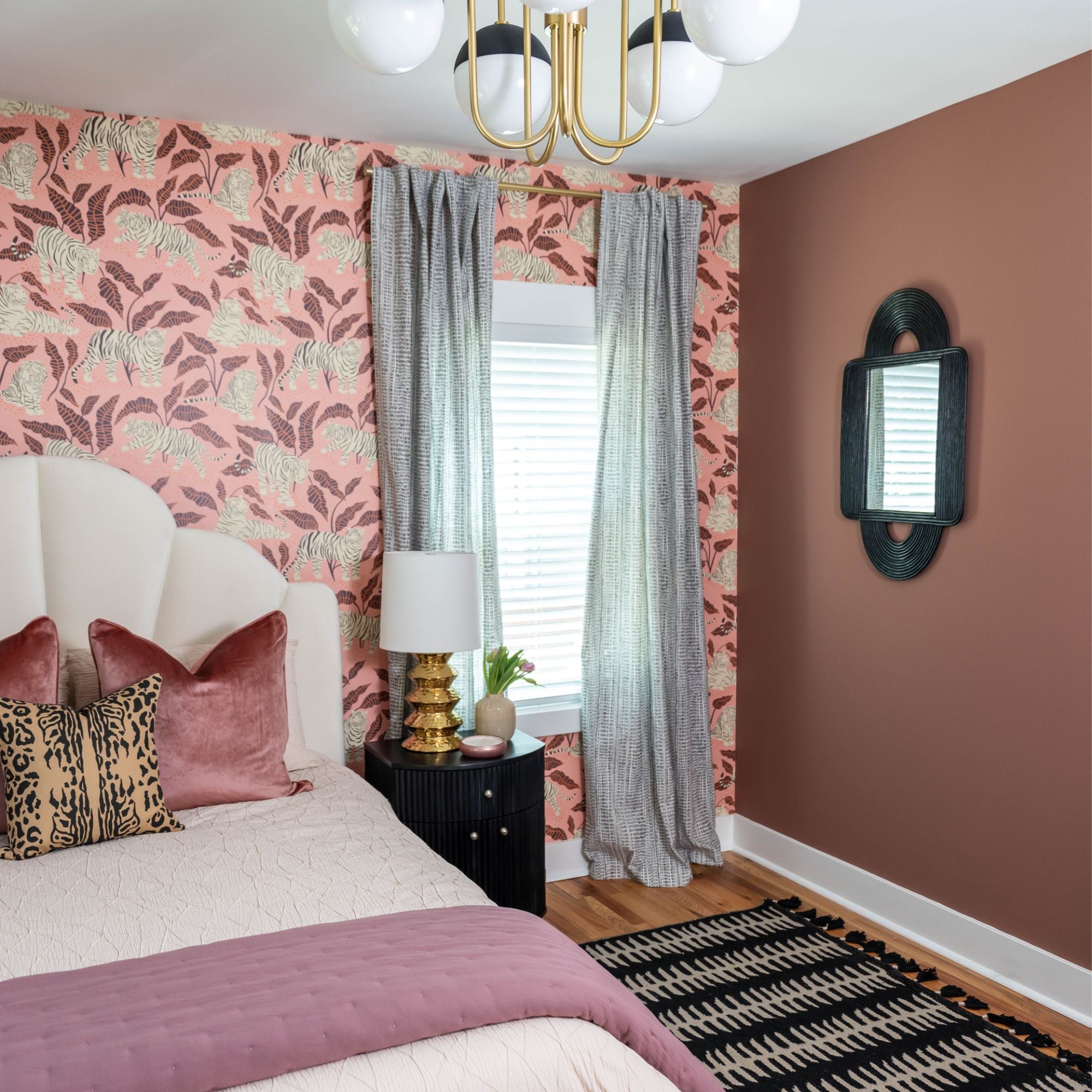 Zoe 25" Table Lamp, Aged Brass/Ceramic Gold Finish