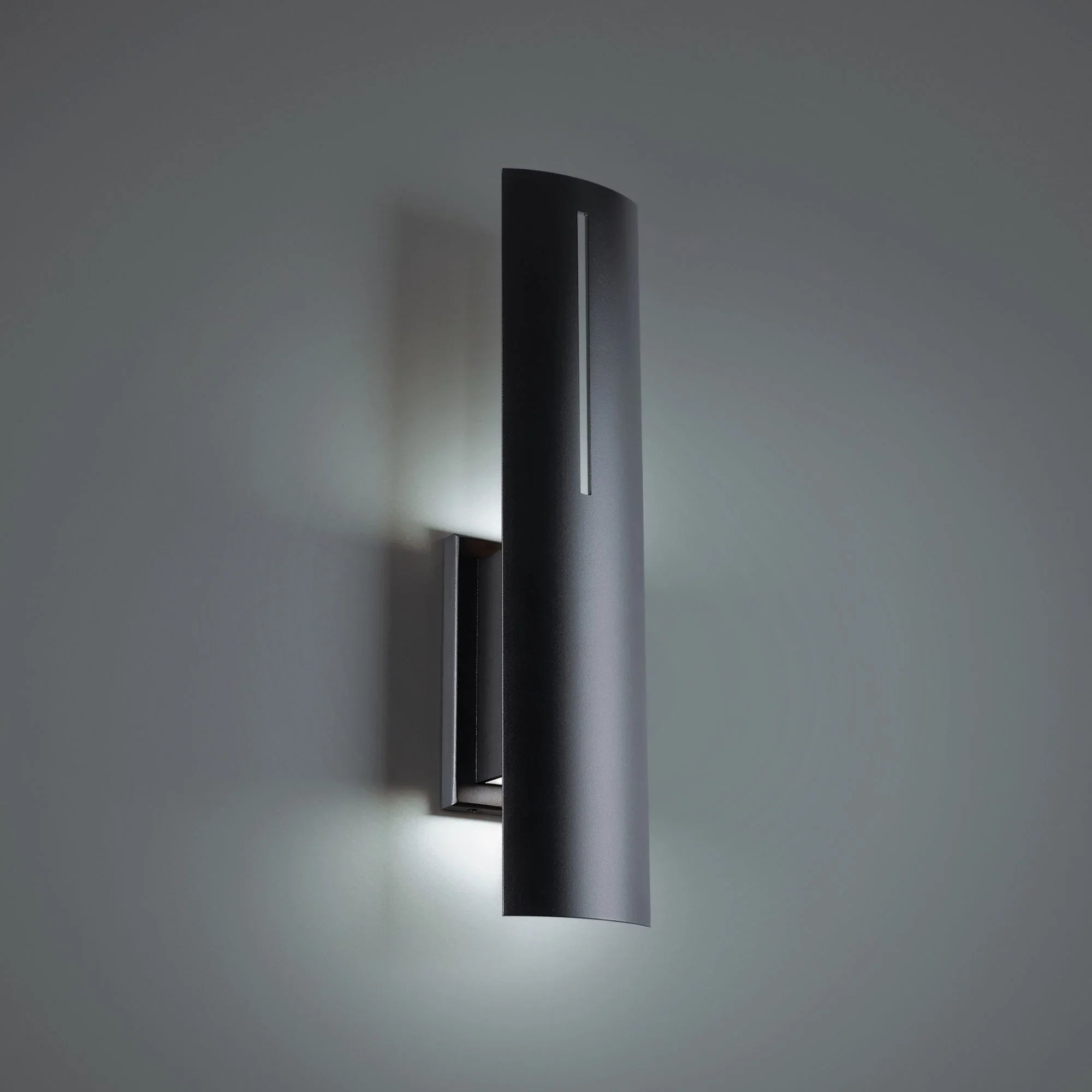 Aegis 20" LED Outdoor Wall Sconce, 3000K, Black Finish