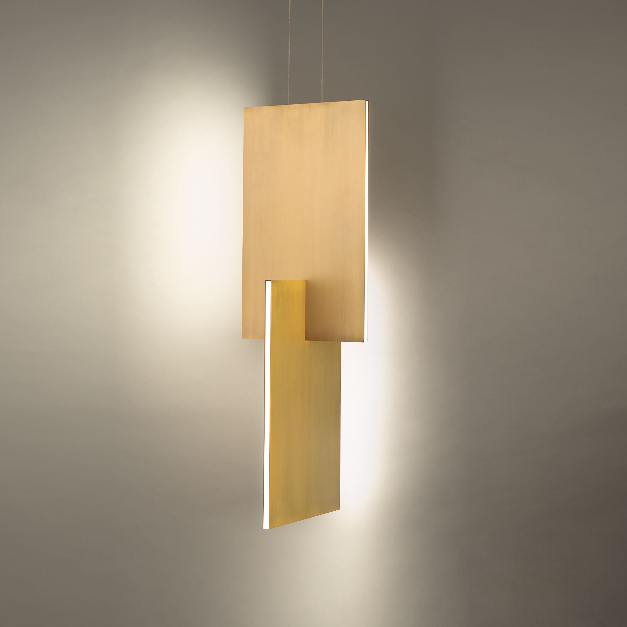 Amari 32" LED Pendant, Aged Brass Finish - Bees Lighting
