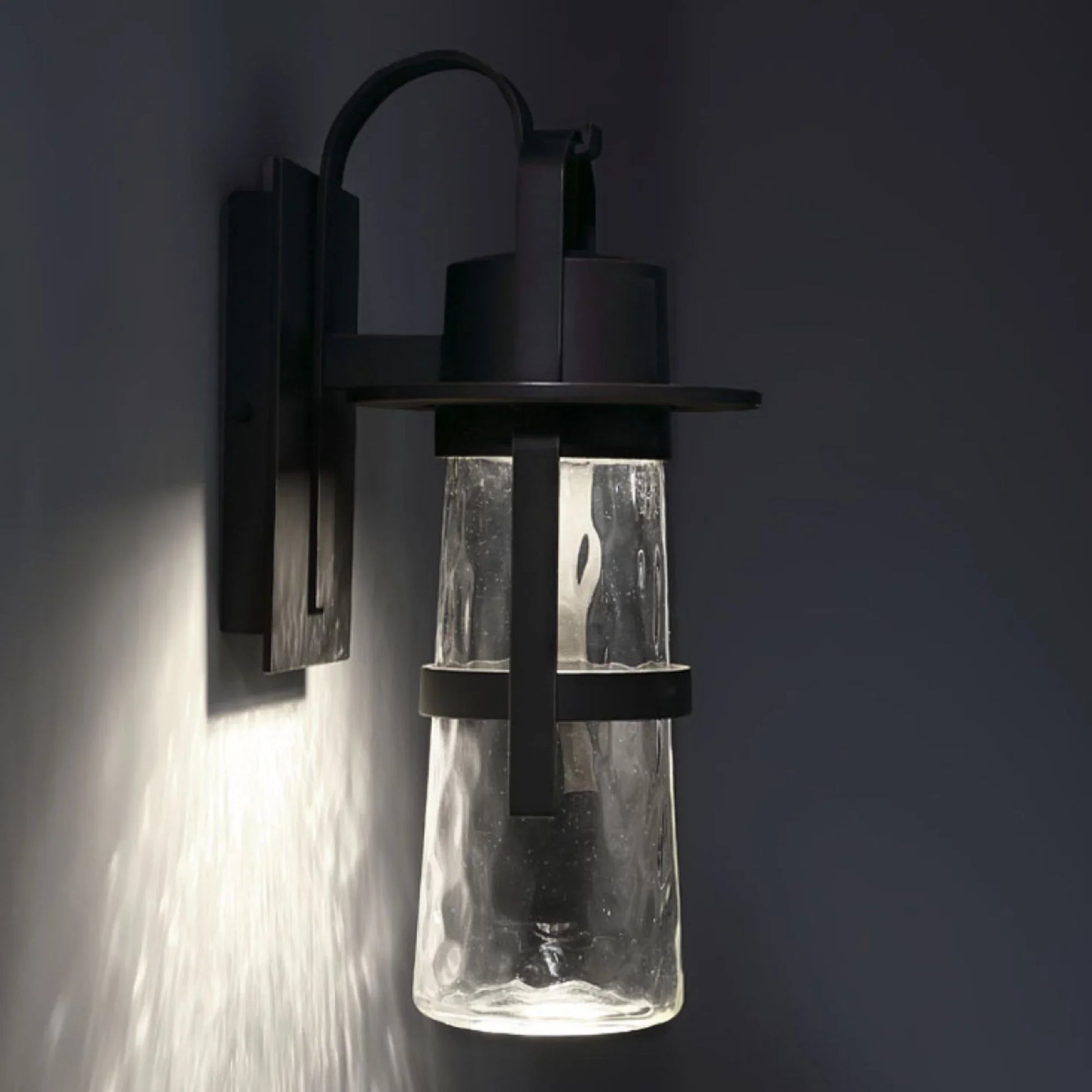 Modern Forms - Balthus 16" LED Outdoor Wall Sconce, Oil Rubbed Bronze Finish | Bees Lighting