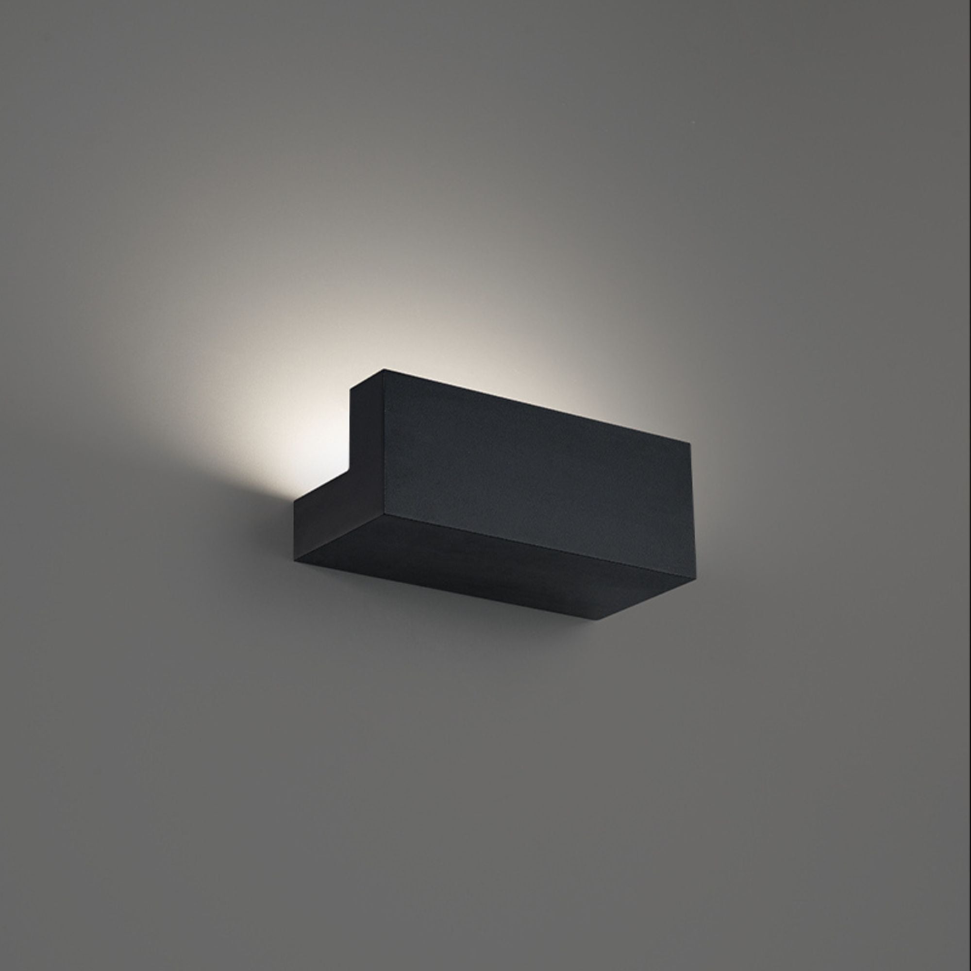 Bantam 9" LED Wall Sconce, 3500K, Black Finish