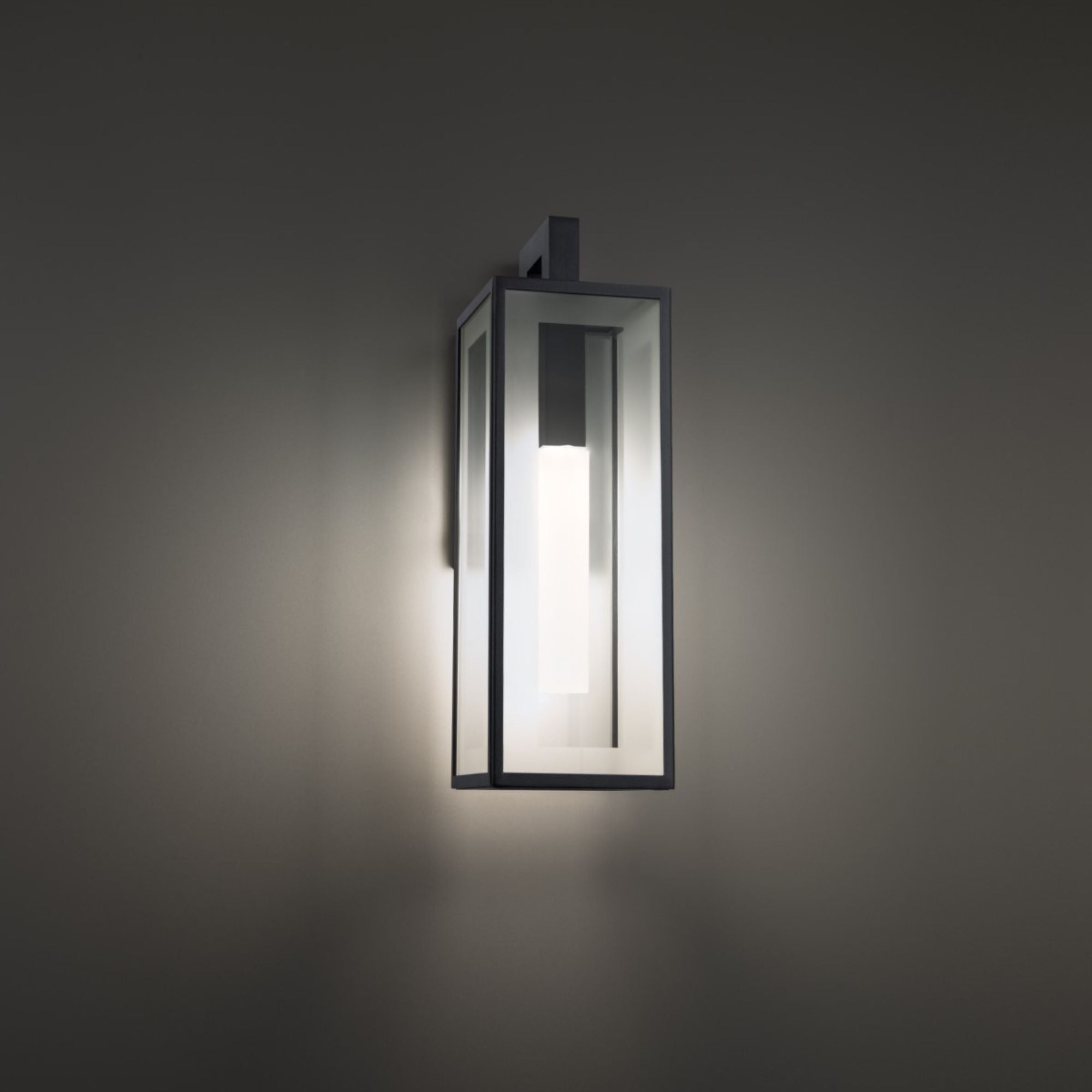Cambridge 18" LED Outdoor Wall Sconce, Black Finish - Bees Lighting