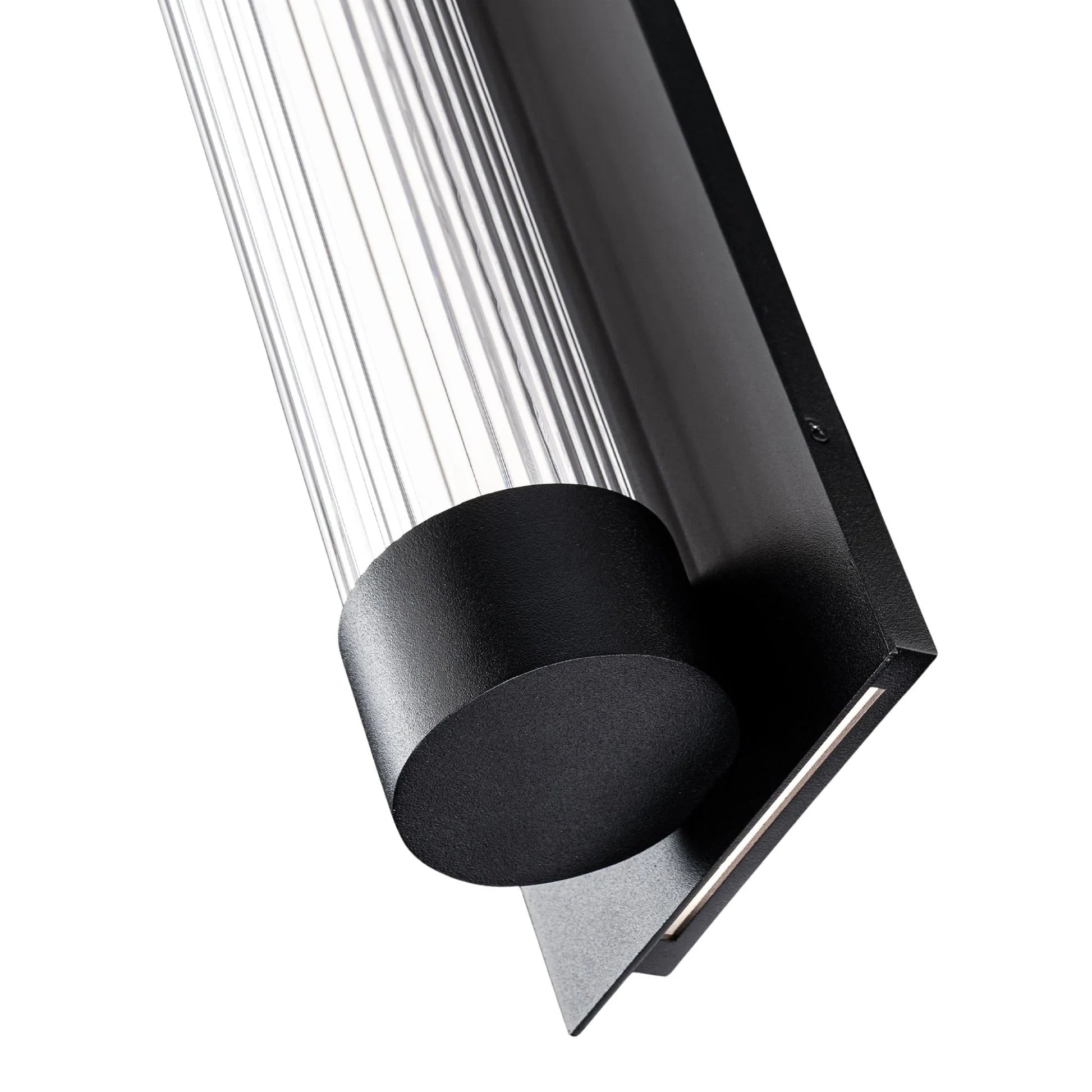 Modern Forms - Chyzel 26" LED Outdoor Wall Sconce, Black Finish | Bees Lighting