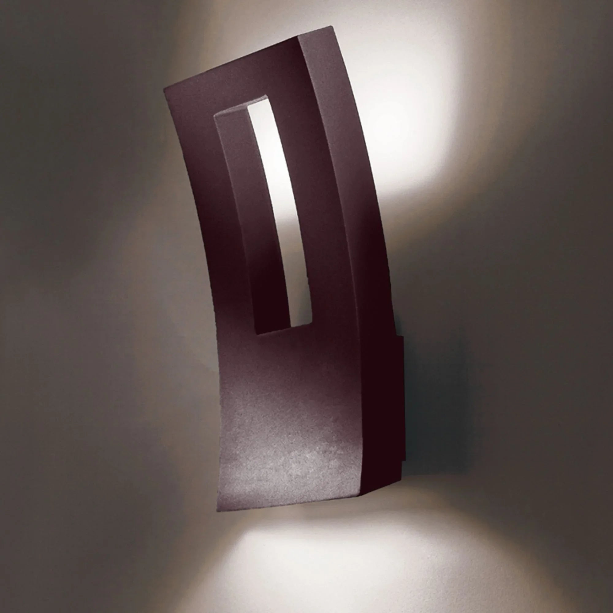 Modern Forms - Dawn 16" LED Outdoor Wall Sconce, Bronze Finish, Dusk-Dawn | Bees Lighting