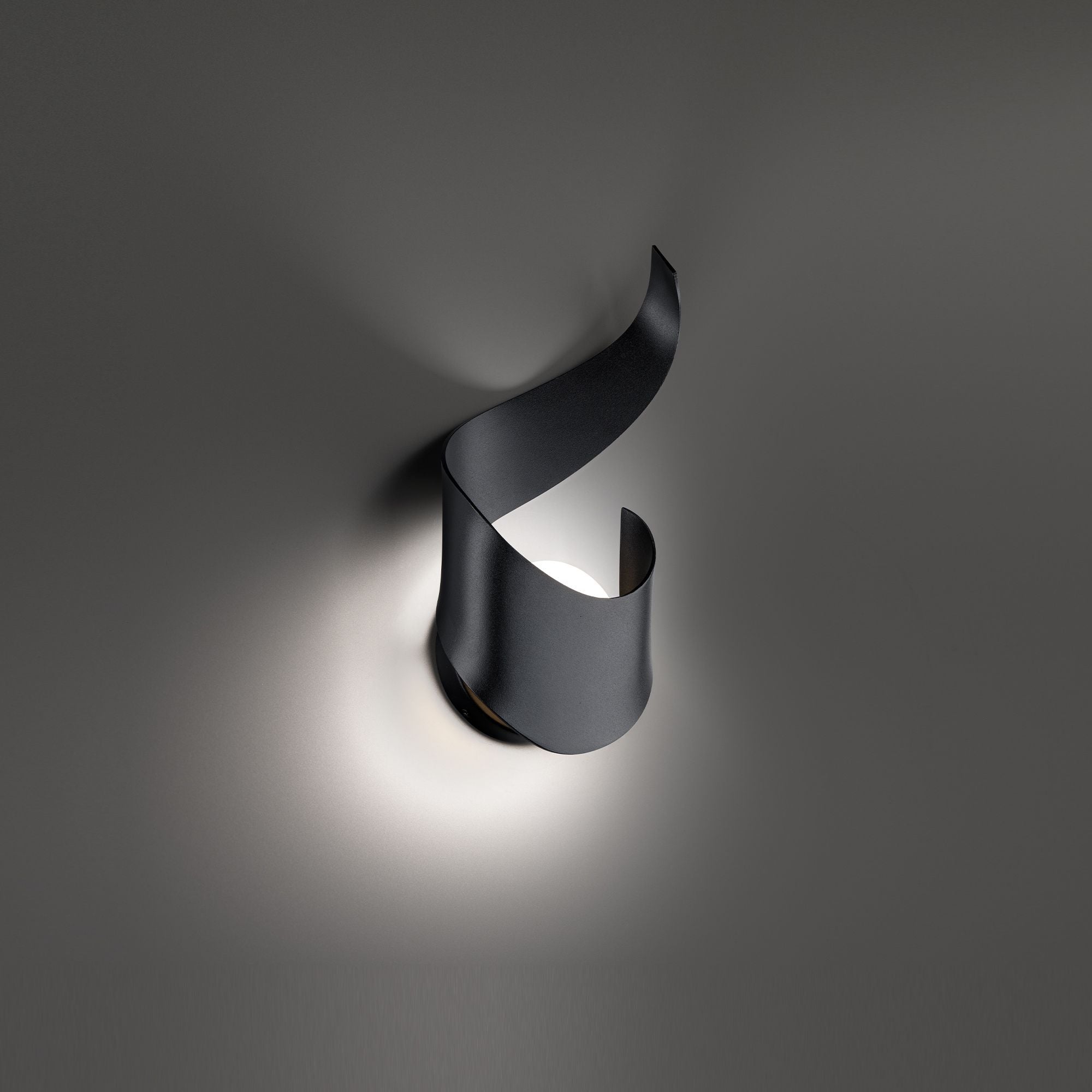 Flamme 16" LED Outdoor Wall Sconce, Black Finish