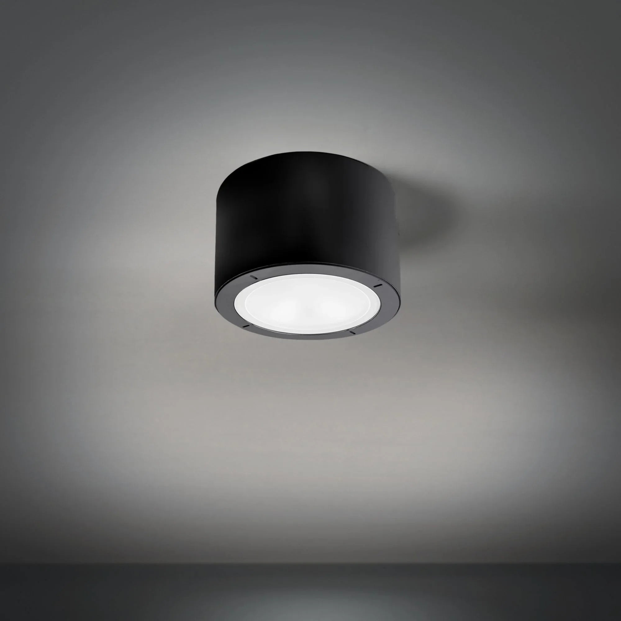 Vessel 6" LED Outdoor Flush Mount, Black Finish