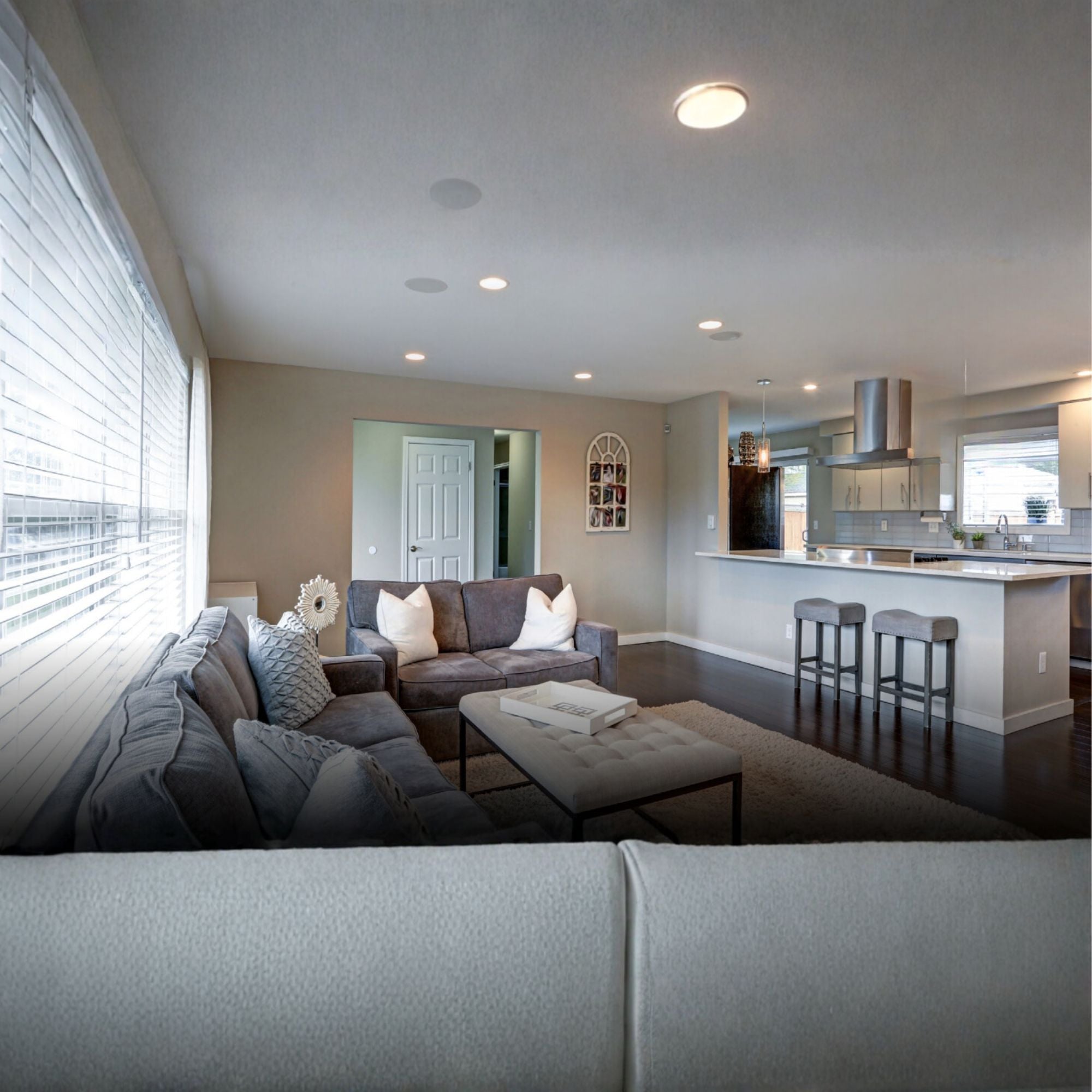 6" R34X Field-Adjustable LED Retrofit Downlight, 1300 Lm, 5-CCT, Baffle Trim