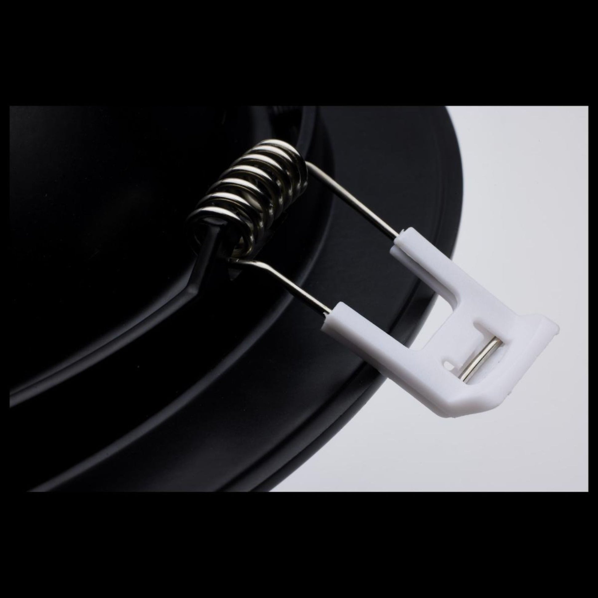 SATCO|NUVO - Starfish 6" Smart Gimbal LED Recessed Light, 1250lm, RGB, 120-277V, Black | Bees Lighting