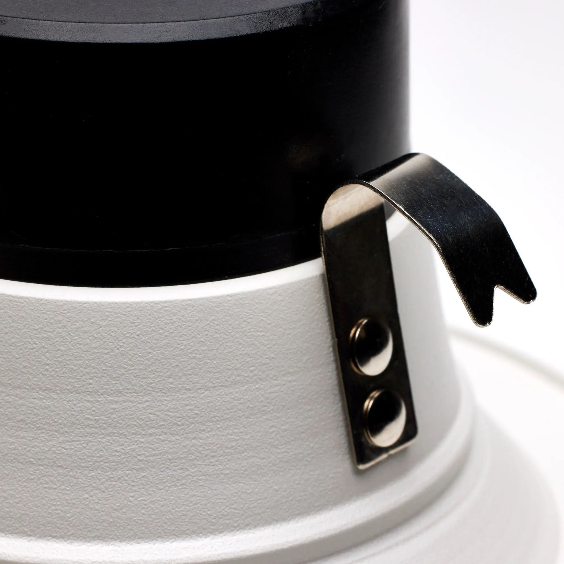 SATCO|NUVO - Starfish 4" LED Smart Retrofit Downlight, 8W, 650lm, RGB, Round Smooth Trim | Bees Lighting