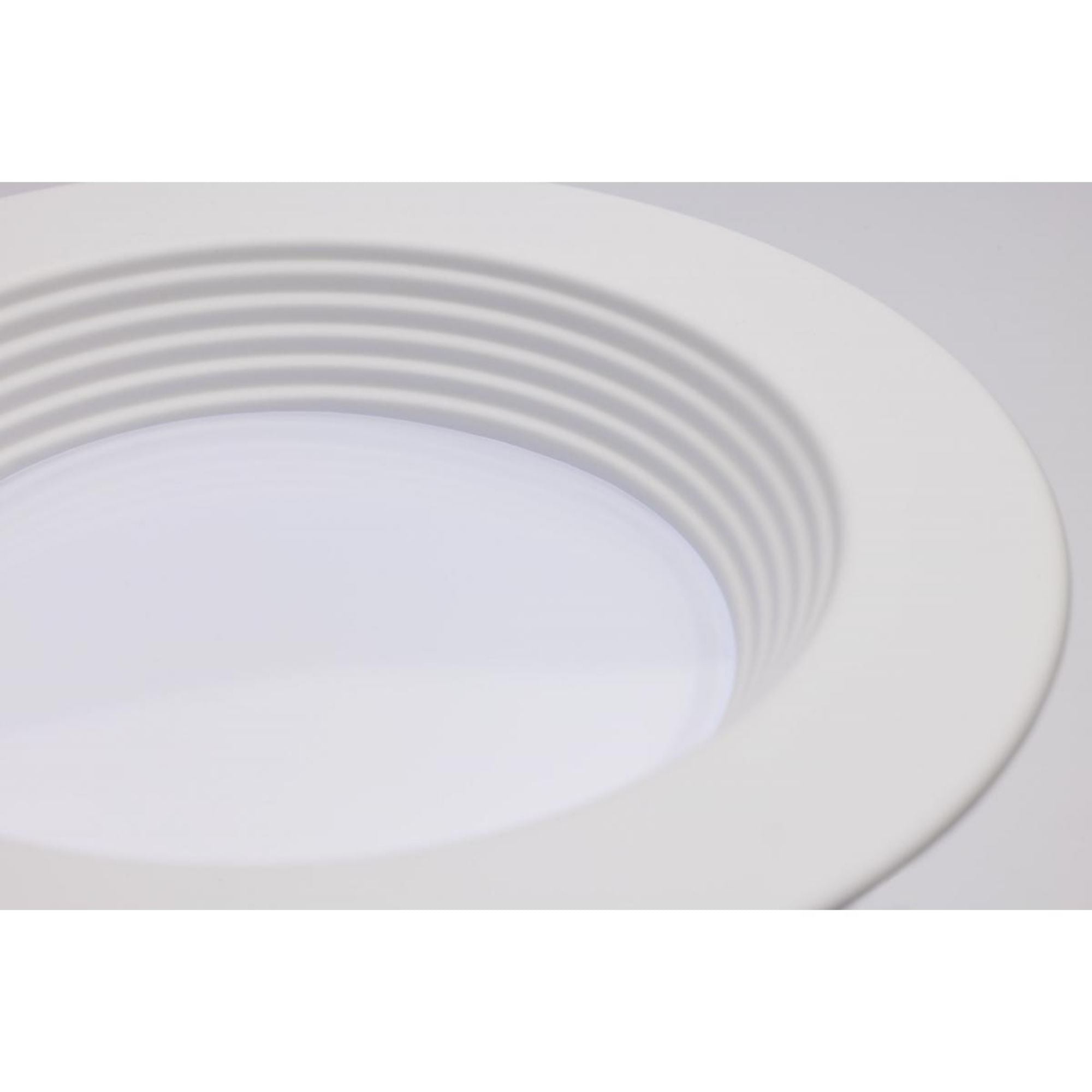4" Retrofit LED Can Light, 7W, 600 Lm, 5-CCT, White Baffle Trim