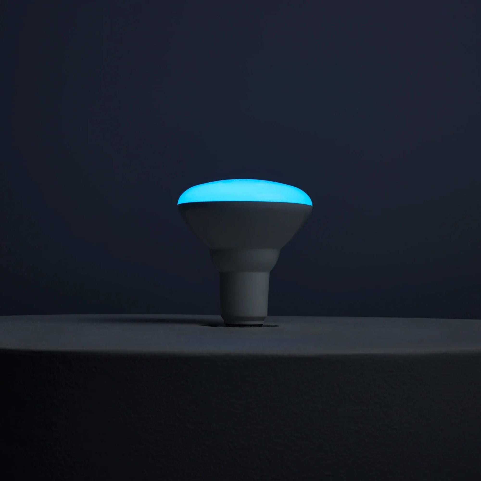 Starfish BR30 Wi-Fi Smart LED Bulb, 10W, 800 Lm, 27K-50K RGBTW, E26 Base, 120V