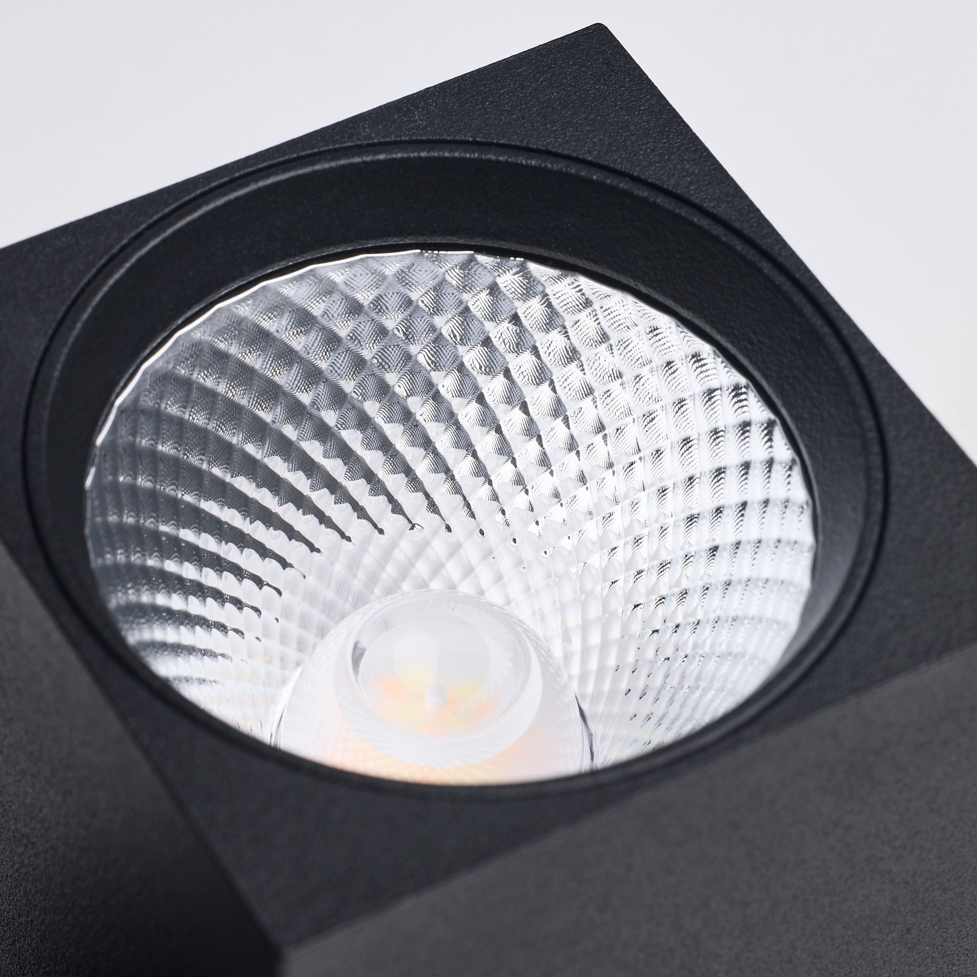 Satco Square Track Head, H-Type, Black, Selectable CCT, 500 Lumens, 36° Beam Angle