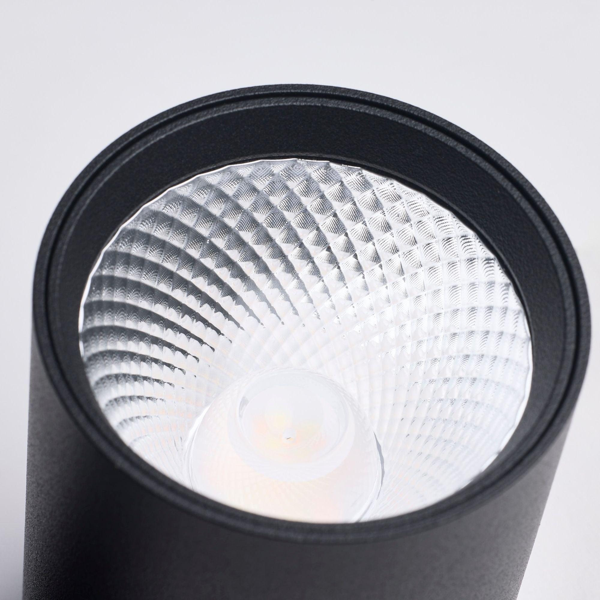 Satco Round Track Head, H-Type, Black, Selectable CCT, 500 Lumens, 36° Beam Angle