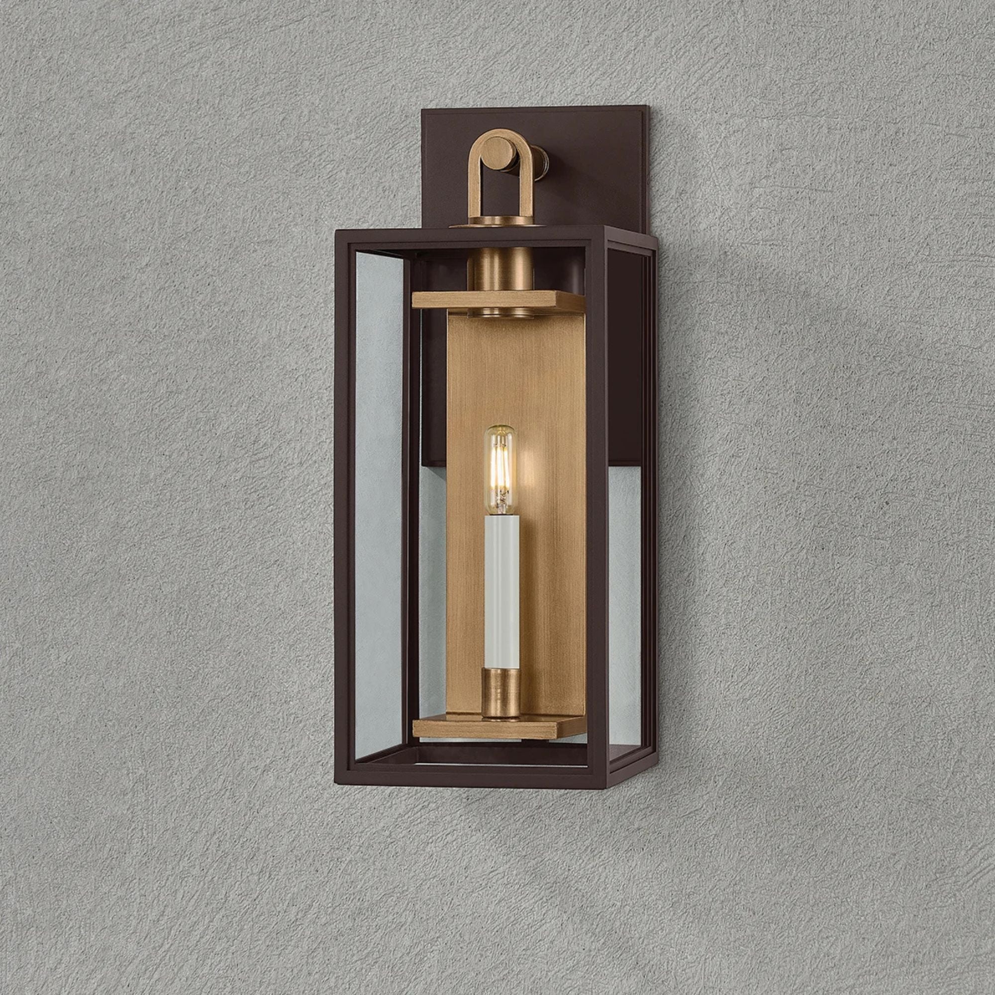 Arnold 20" Outdoor Wall Sconce, Patina Brass/Textured Bronze Finish