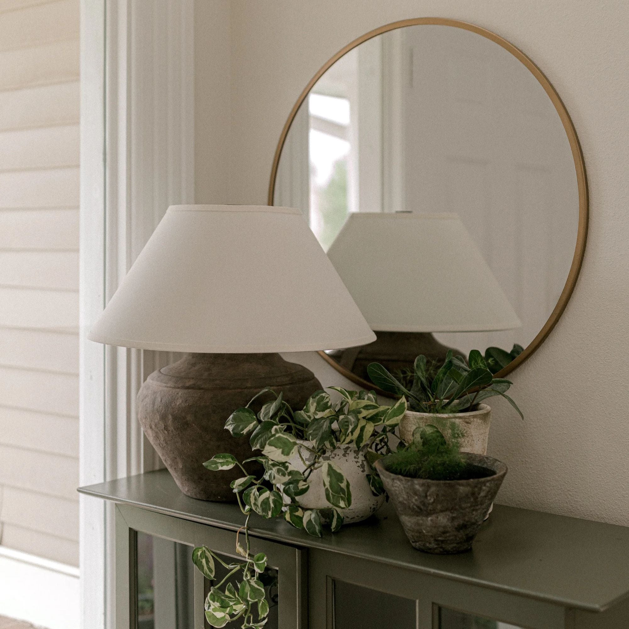 Troy Lighting - Calabria 21" Table Lamp, Rustco Finish | Bees Lighting