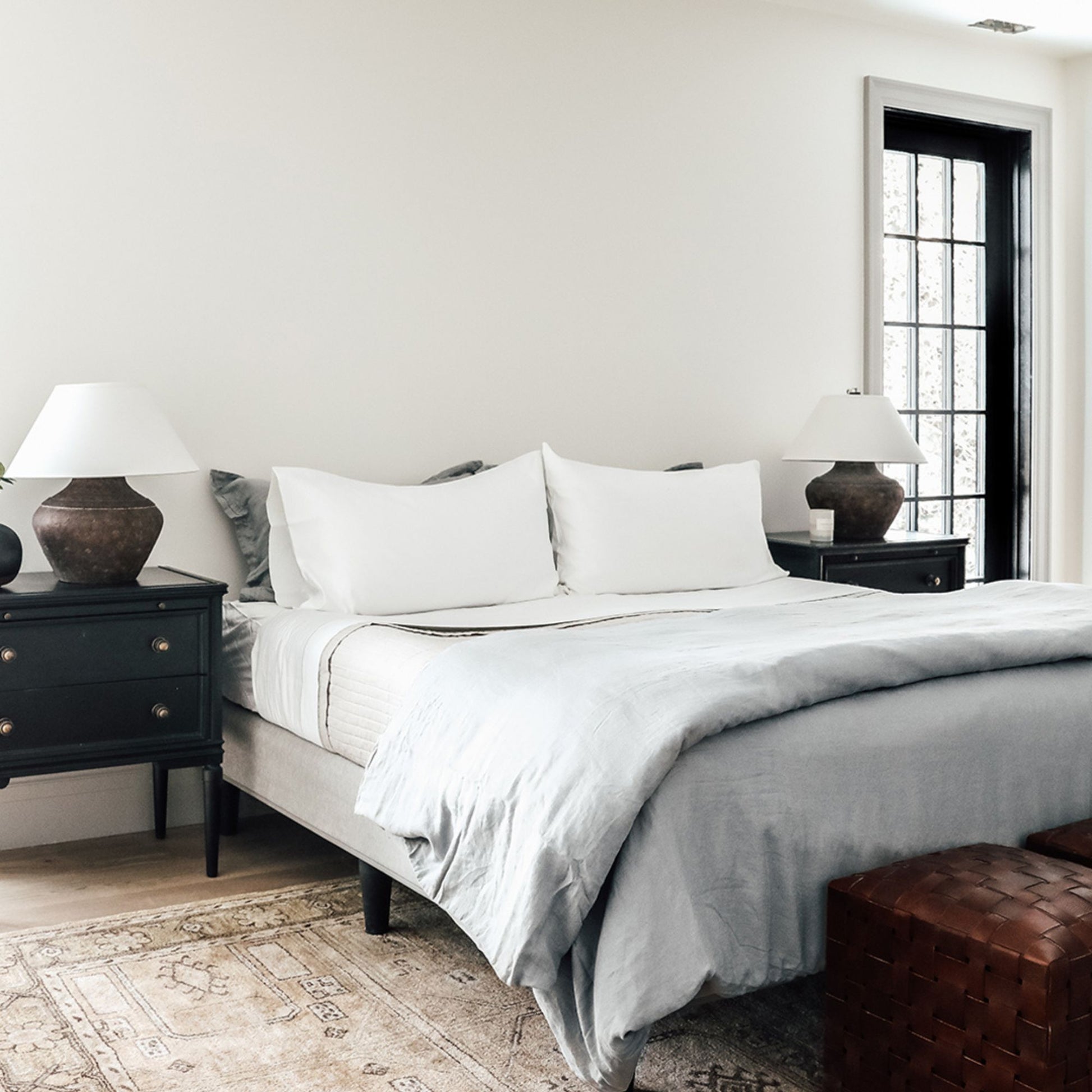 Troy Lighting - Calabria 21" Table Lamp, Rustco Finish | Bees Lighting