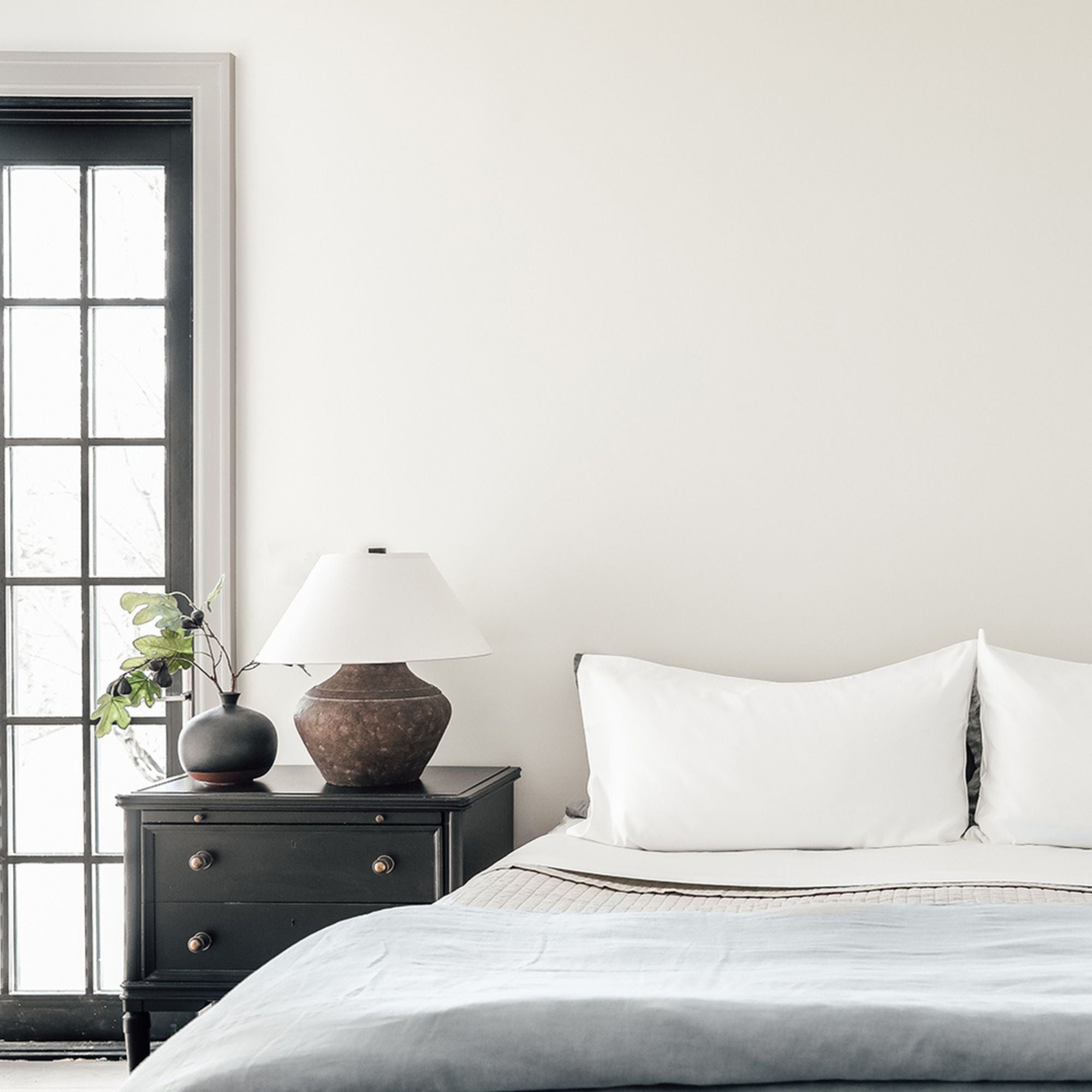 Troy Lighting - Calabria 21" Table Lamp, Rustco Finish | Bees Lighting