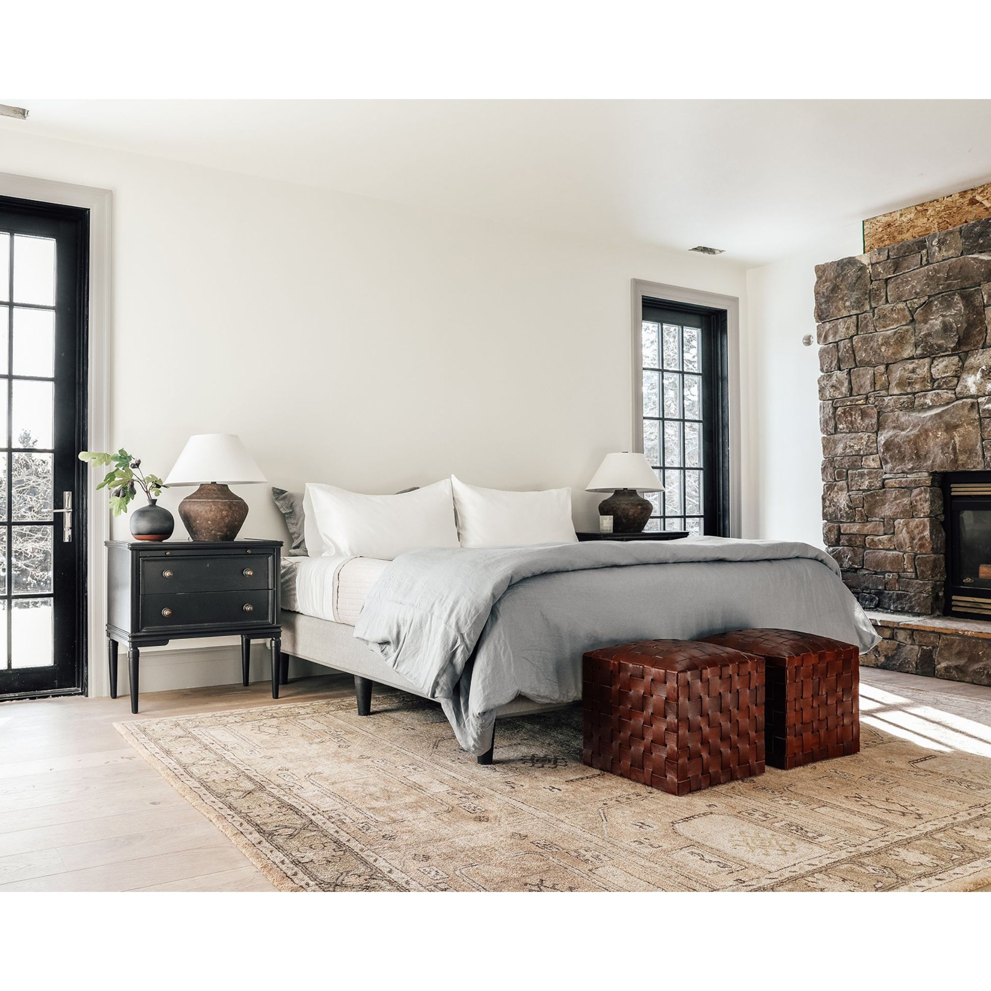 Troy Lighting - Calabria 21" Table Lamp, Rustco Finish | Bees Lighting