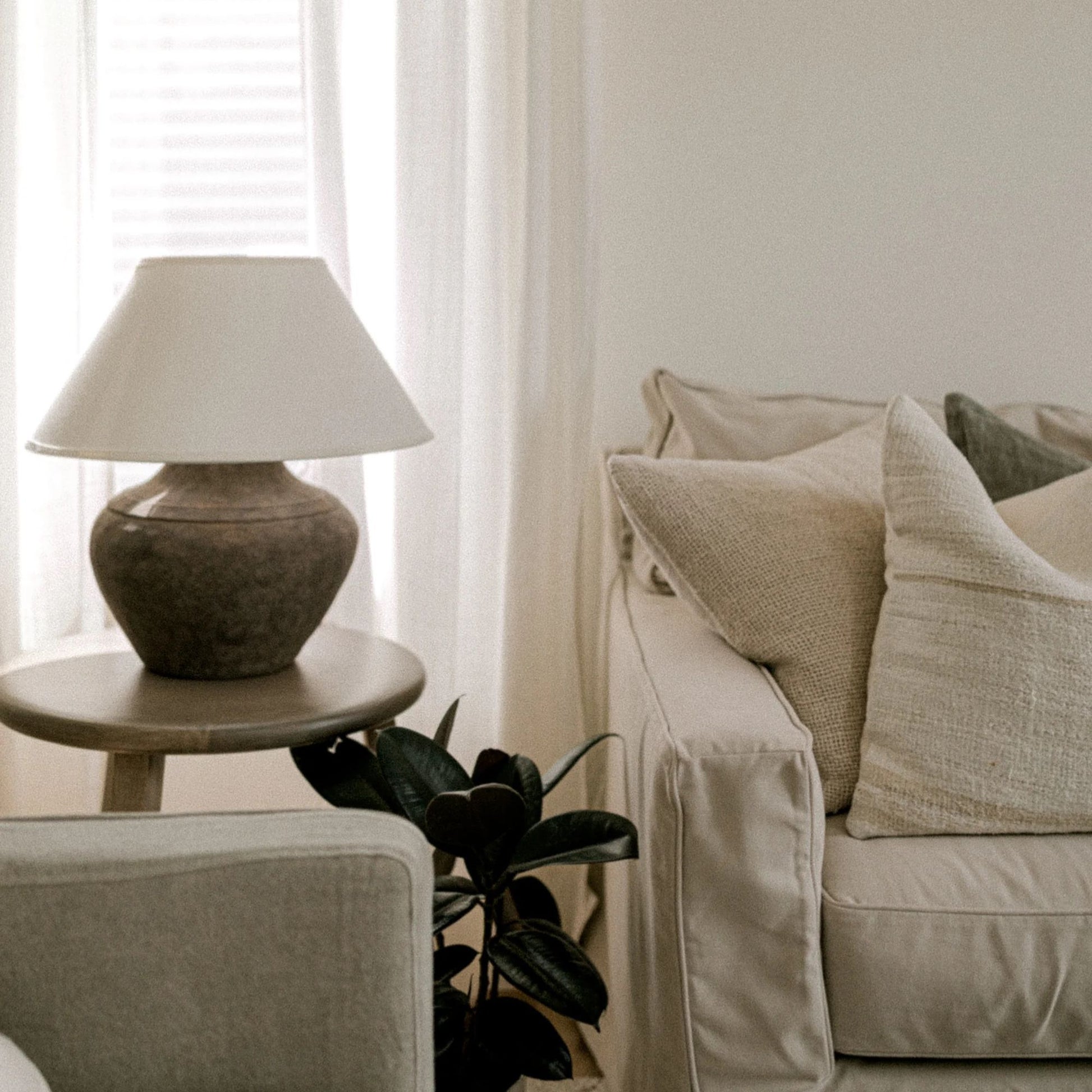 Troy Lighting - Calabria 21" Table Lamp, Rustco Finish | Bees Lighting