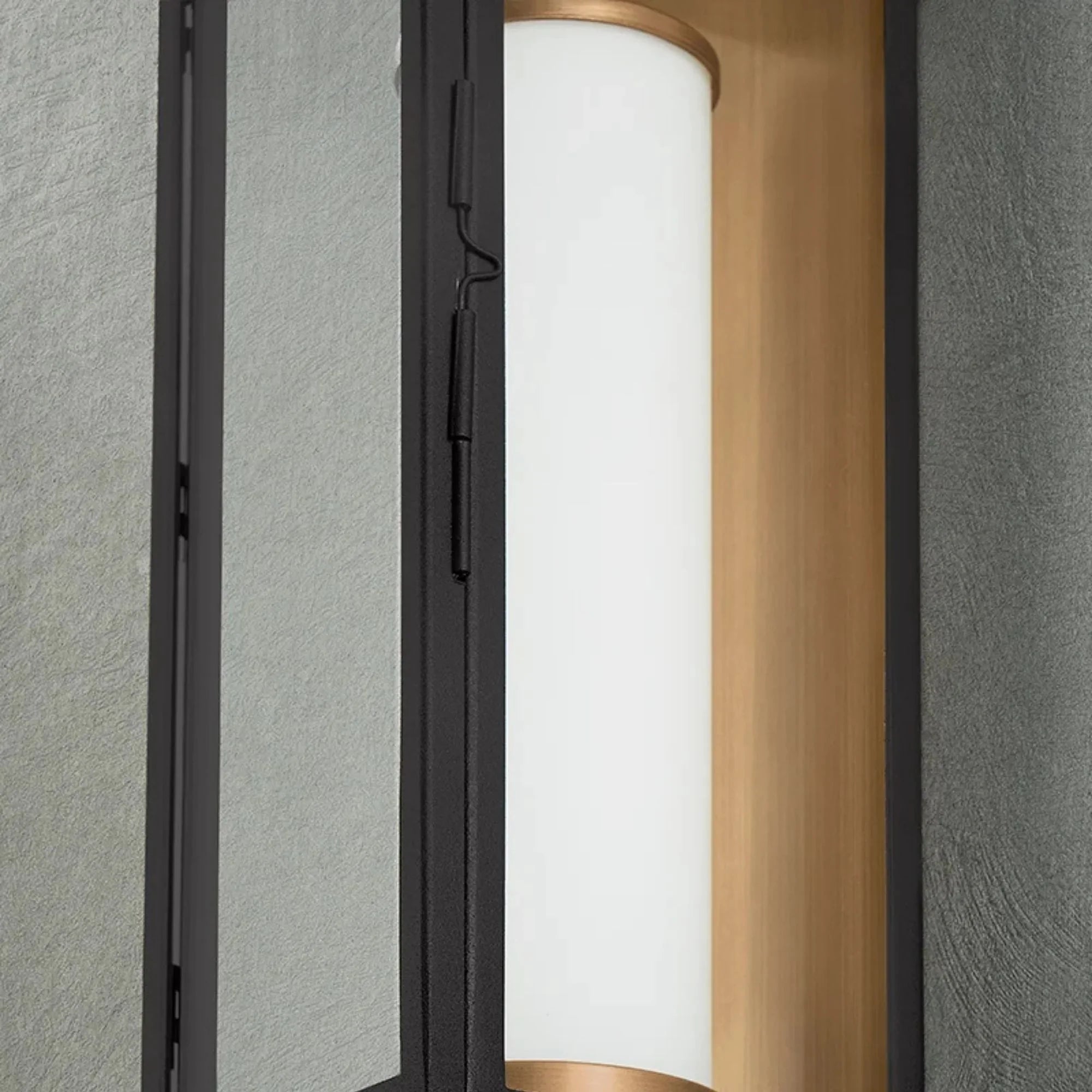 Gareth 18" LED Outdoor Wall Sconce, Patina Brass/Textured Black Finish