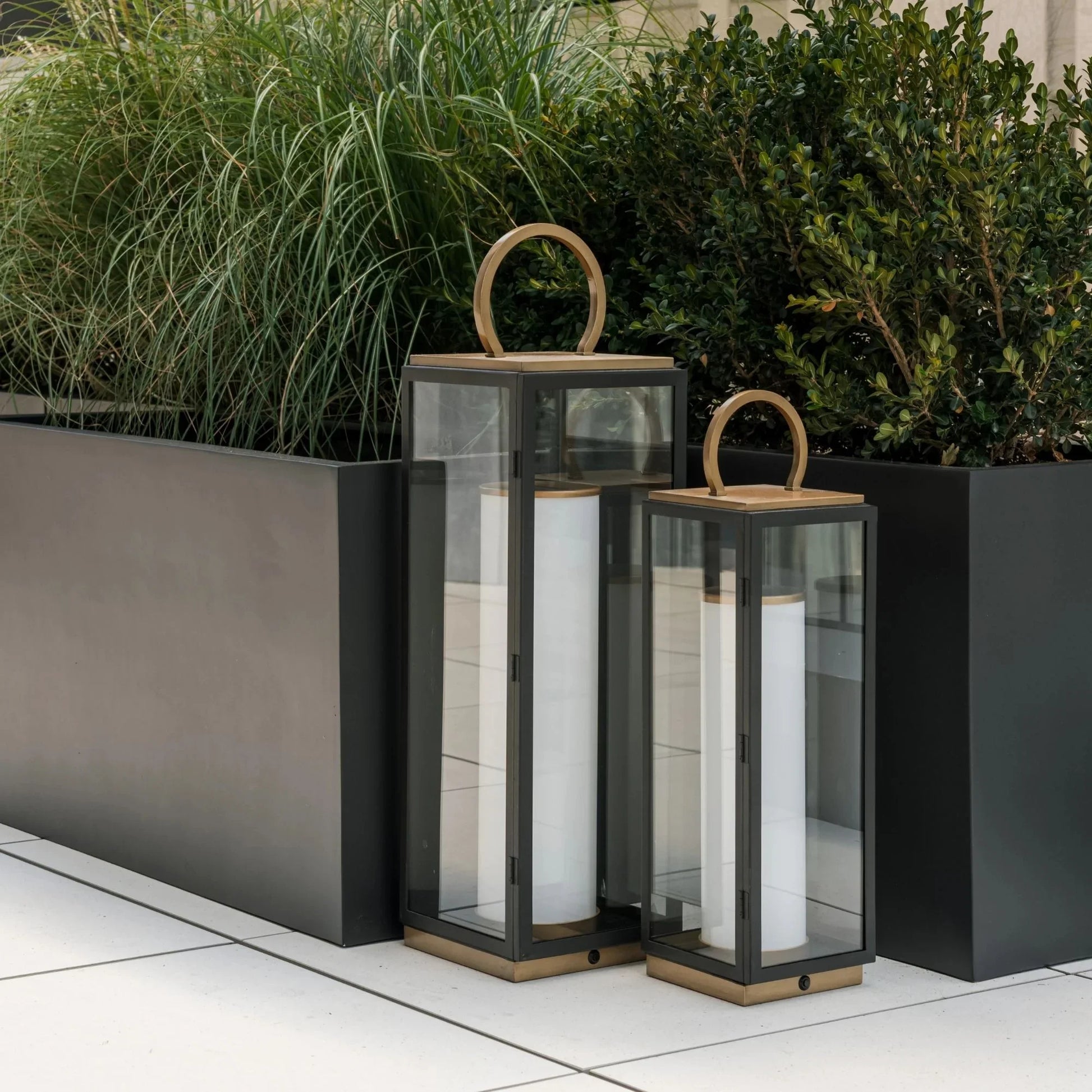 Troy Lighting - Gareth 29" LED Rechargeable Table Lamp, Patina Brass/Textured Black Finish | Bees Lighting