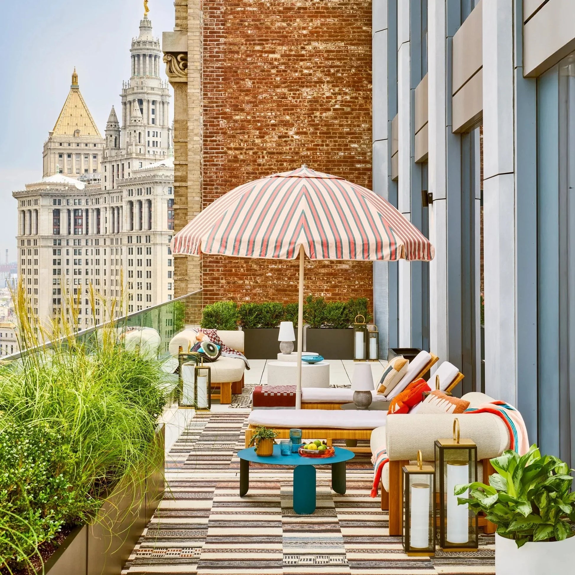 Troy Lighting - Gareth 29" LED Rechargeable Table Lamp, Patina Brass/Textured Black Finish | Bees Lighting