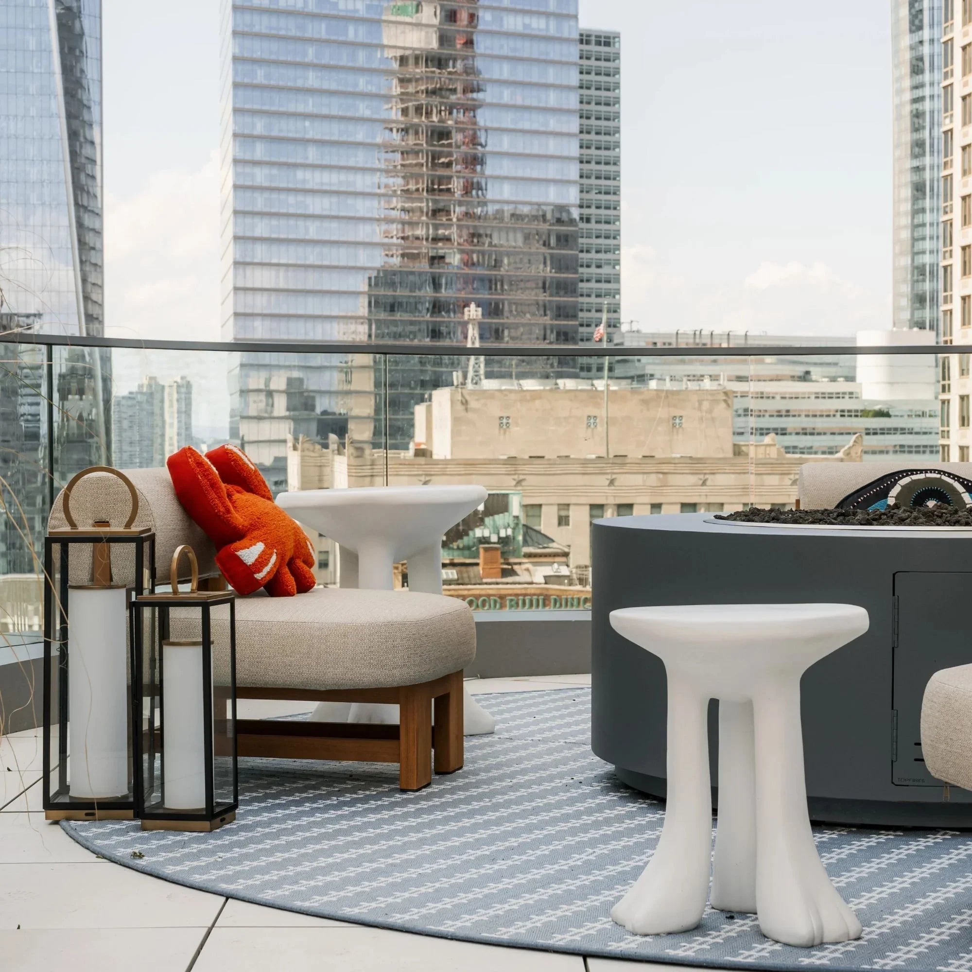 Troy Lighting - Gareth 29" LED Rechargeable Table Lamp, Patina Brass/Textured Black Finish | Bees Lighting