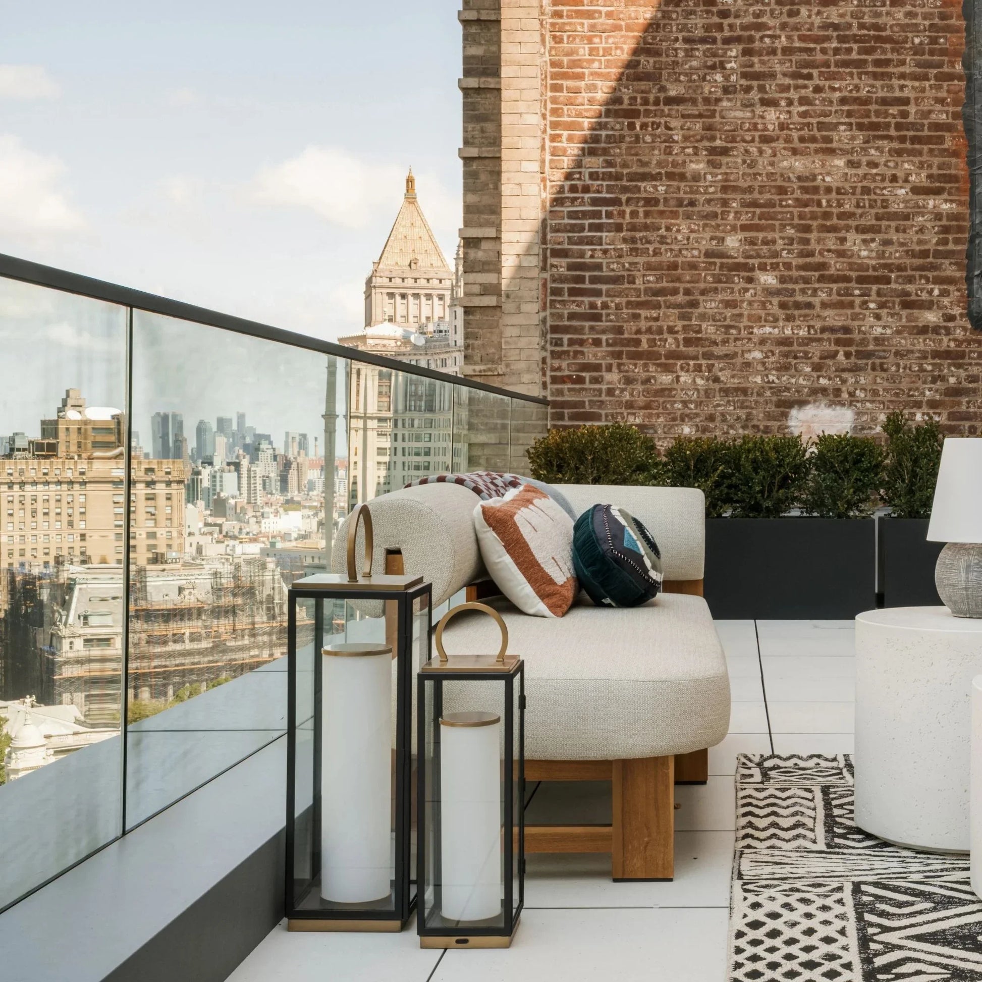 Troy Lighting - Gareth 29" LED Rechargeable Table Lamp, Patina Brass/Textured Black Finish | Bees Lighting