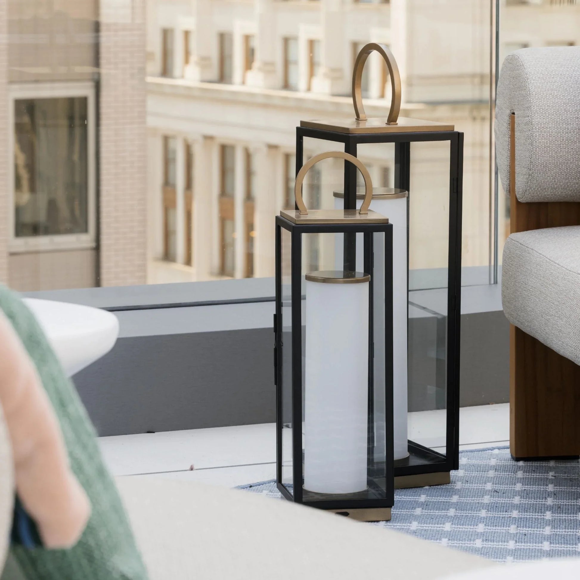 Troy Lighting - Gareth 29" LED Rechargeable Table Lamp, Patina Brass/Textured Black Finish | Bees Lighting