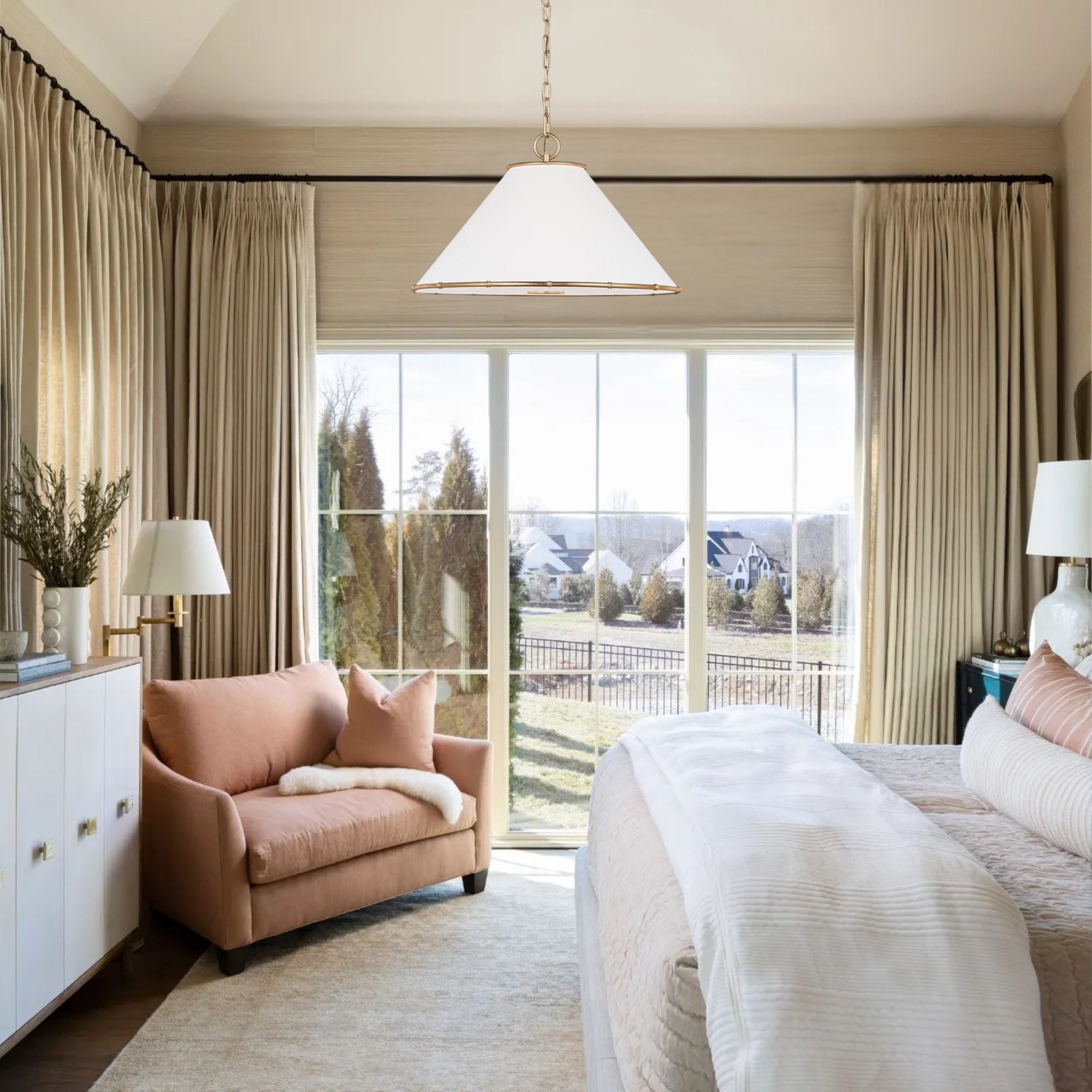 Aldric 22" Medium Pendant, Gild Finish