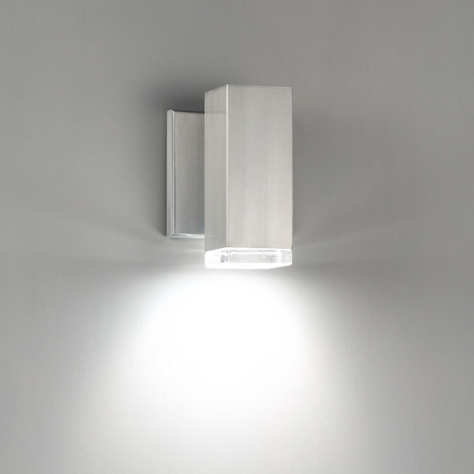 Block 6 in. LED Outdoor Wall Sconce 3000K Aluminum Finish - Bees Lighting