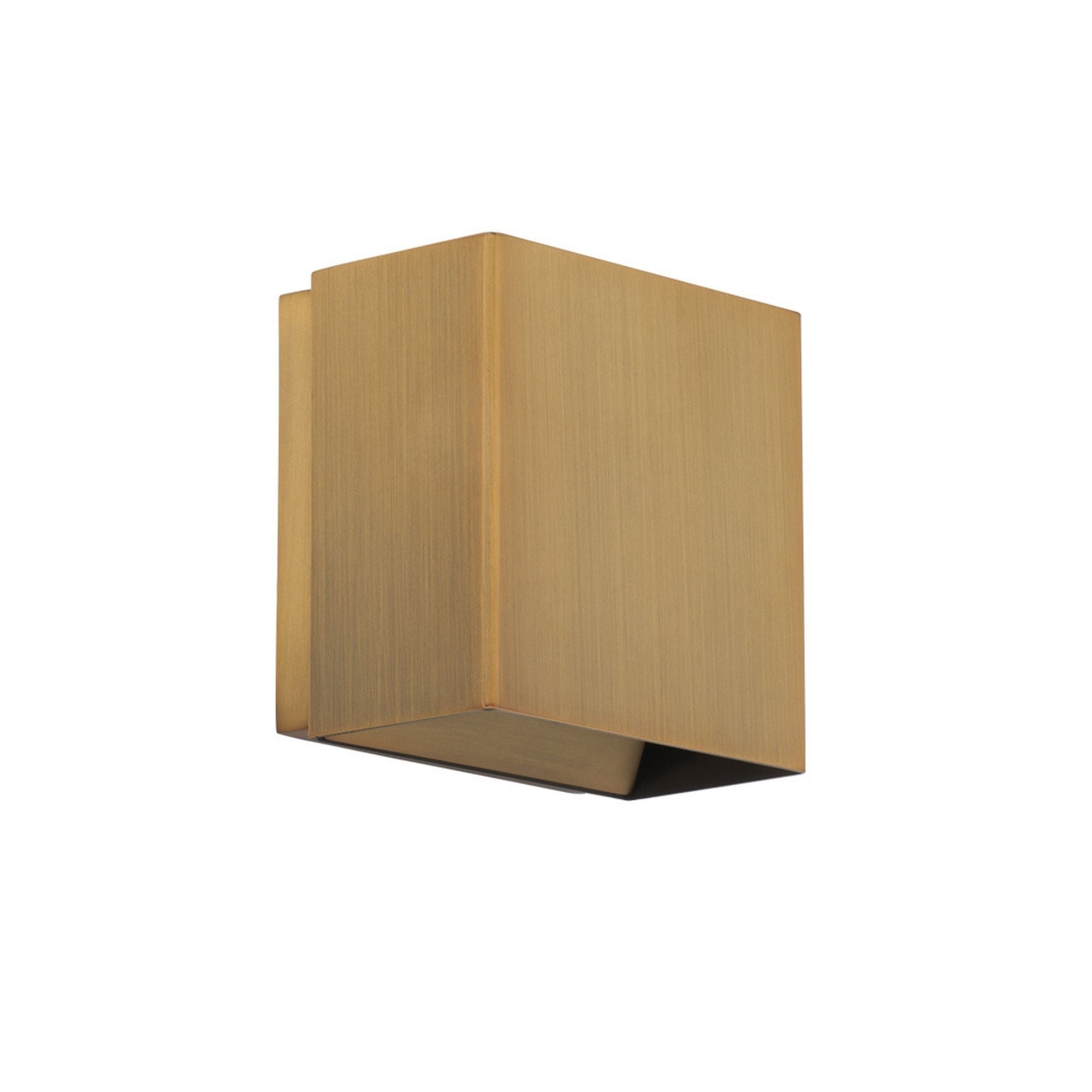 Boxi 5" LED wall light 3000K brass finish - Bees Lighting