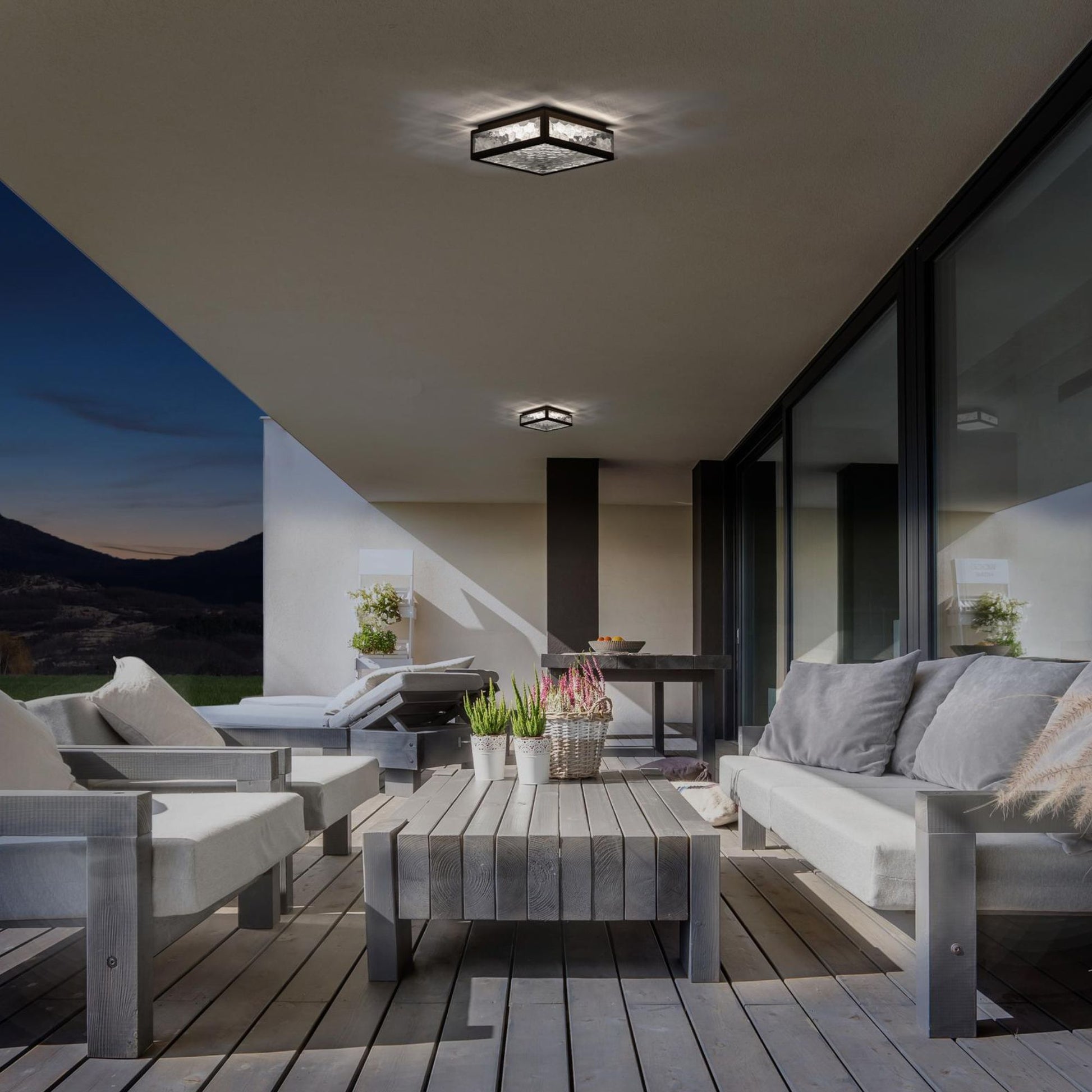Hawthorne 11 in LED Outdoor Wall Sconce 173 Lumens 3000K Black Finish - Bees Lighting
