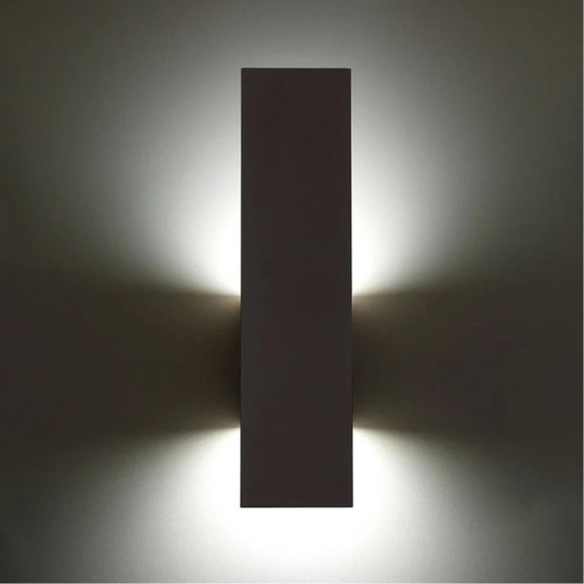 Icon Outdoor Wall Sconce 3000K